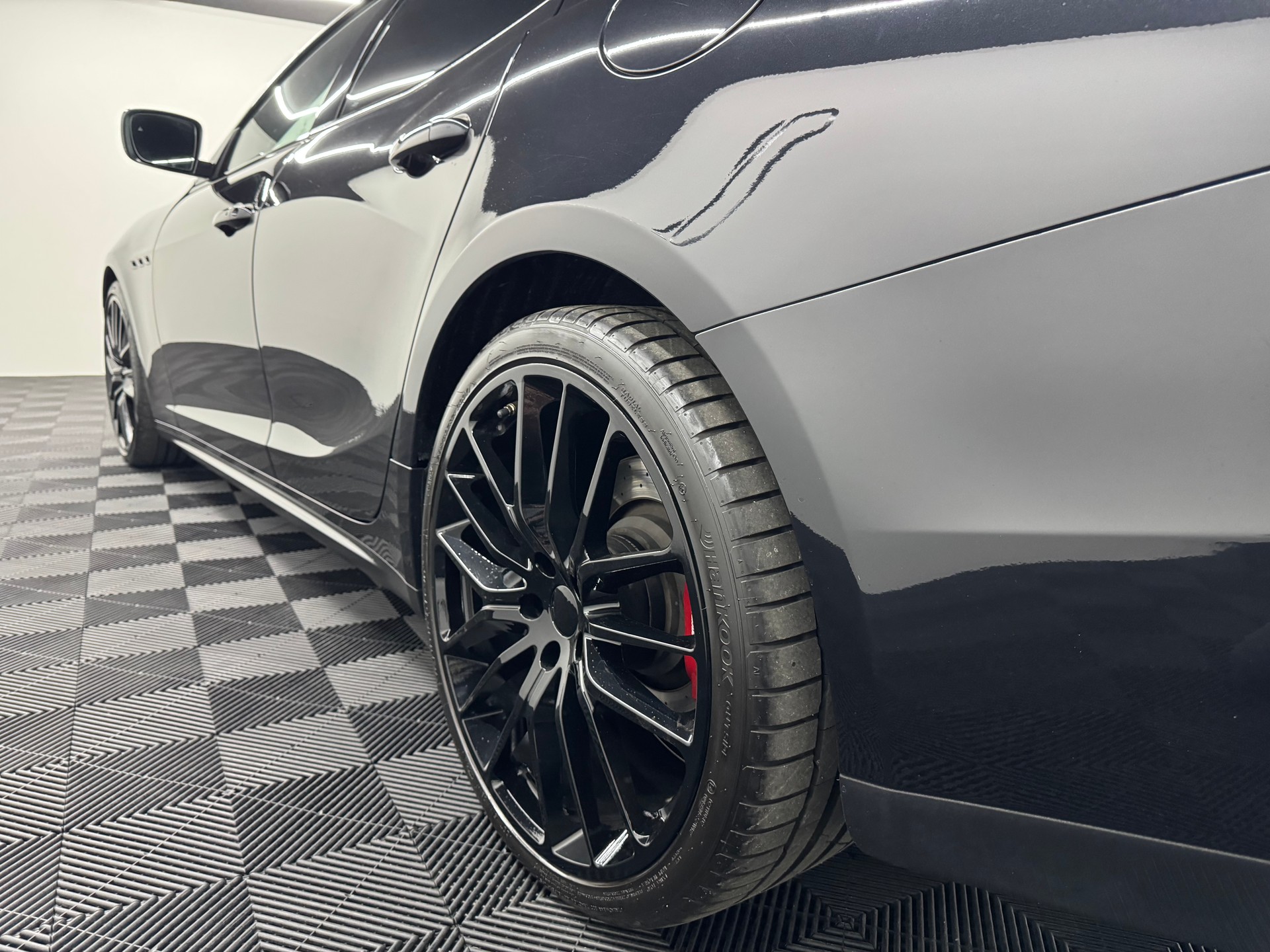 MASERATI Ghibli S Q4 3.0 V6 Automatica *Black Style*-image-10