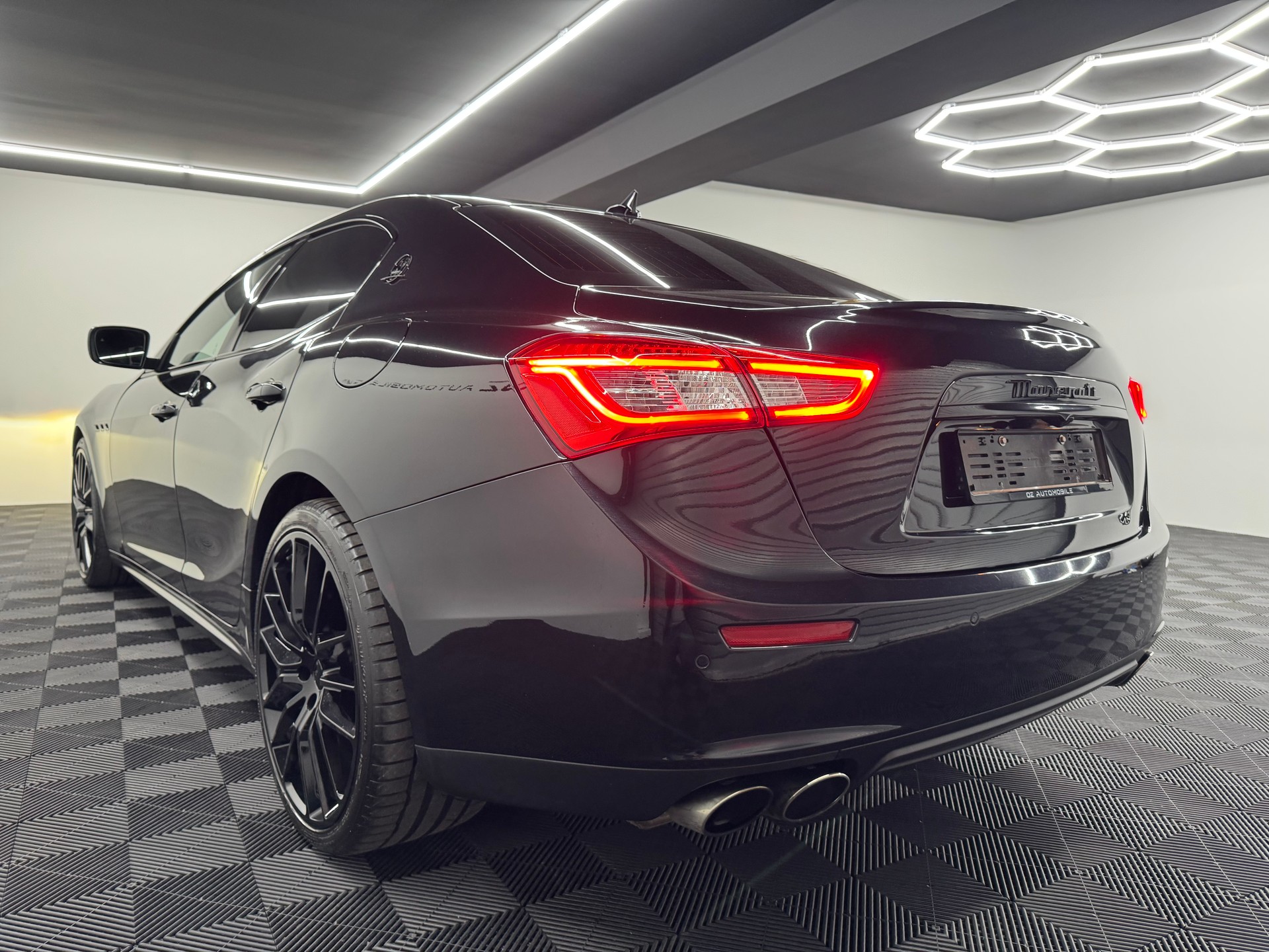 MASERATI Ghibli S Q4 3.0 V6 Automatica *Black Style*-image-5