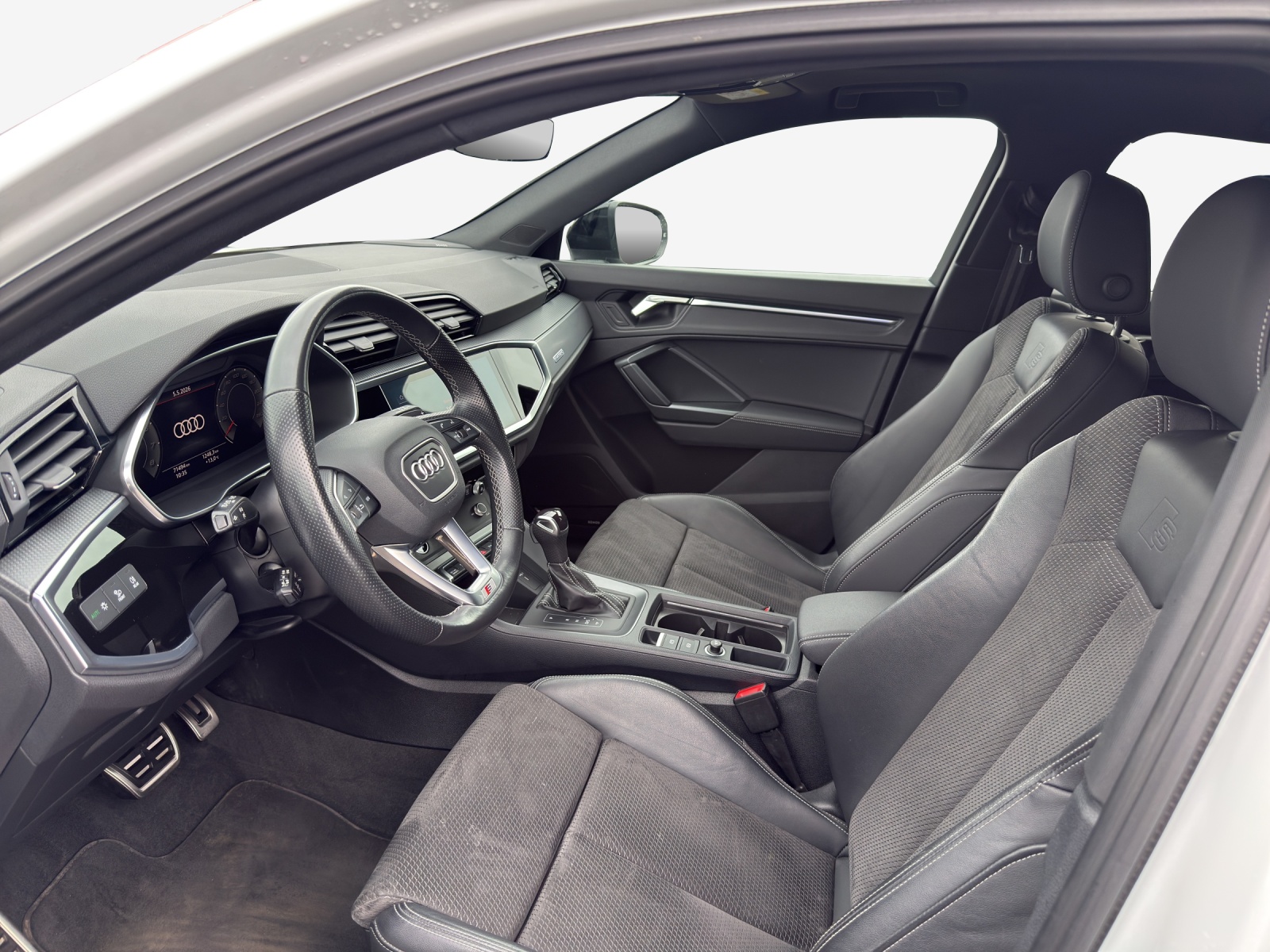 AUDI Q3 Sportback 45 TFSI S line quattro S-tronic-image-7