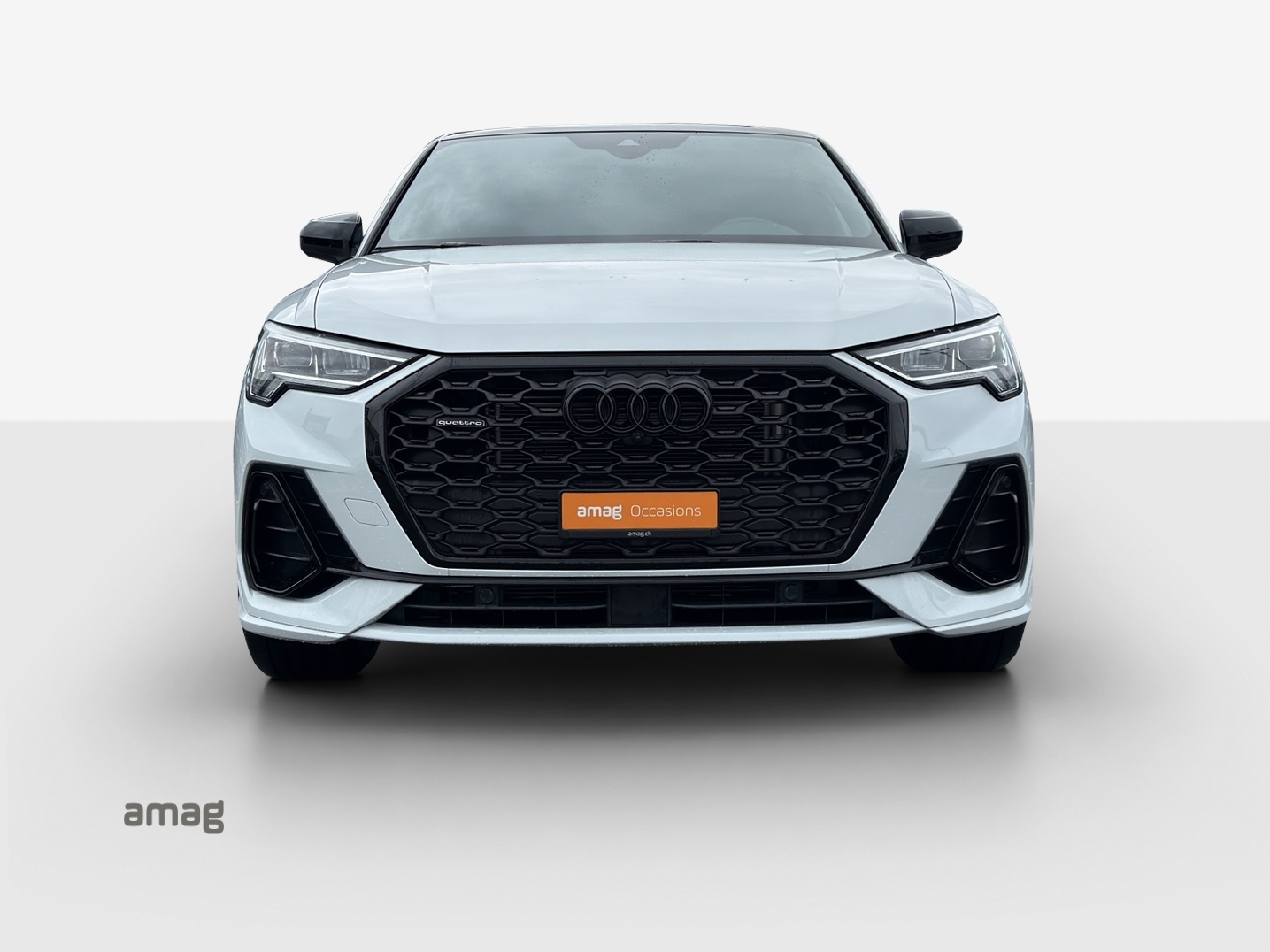 AUDI Q3 Sportback 45 TFSI S line quattro S-tronic-image-6