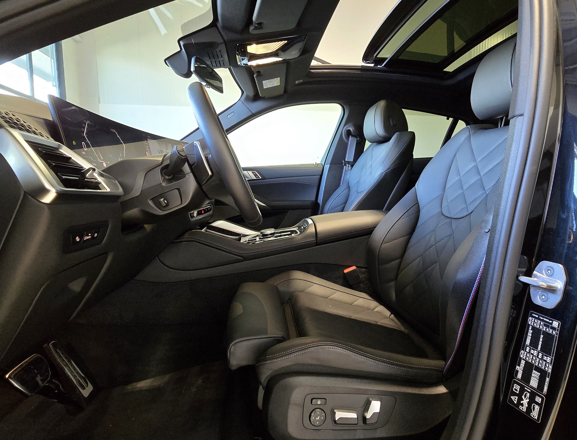 BMW X6 xDrive 48V 30d M Sport Pro Steptronic-image-5