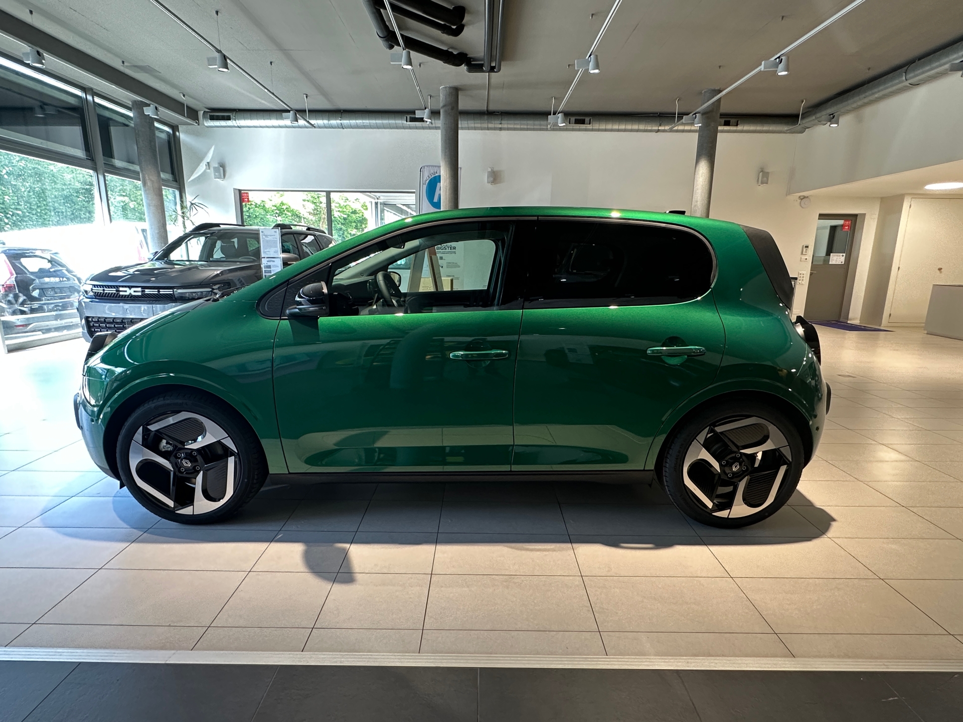 RENAULT Twingo E-Tech Urban Range tech-image-1