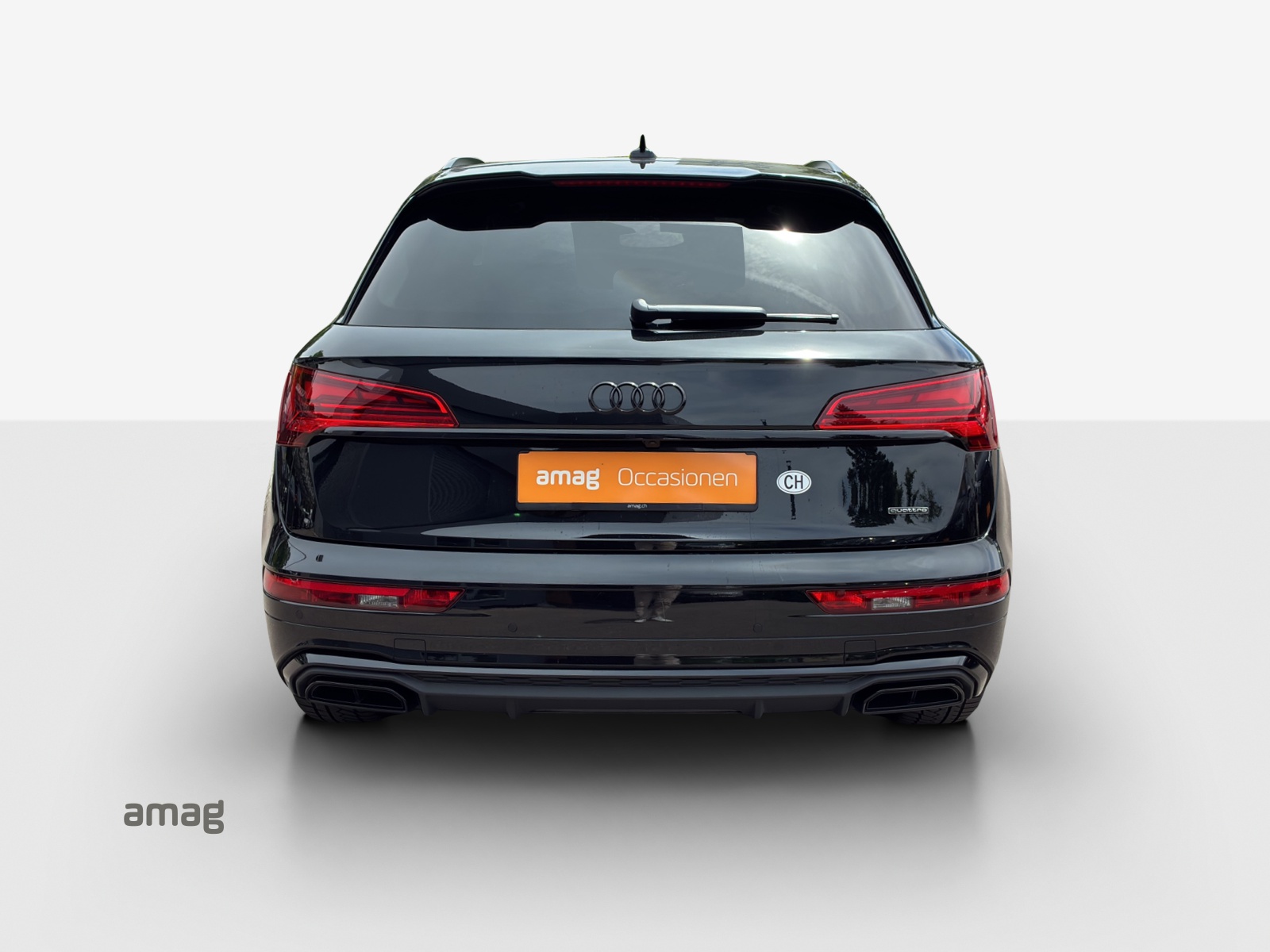 AUDI Q5 45 TFSI S-line quattro S-tronic-image-3