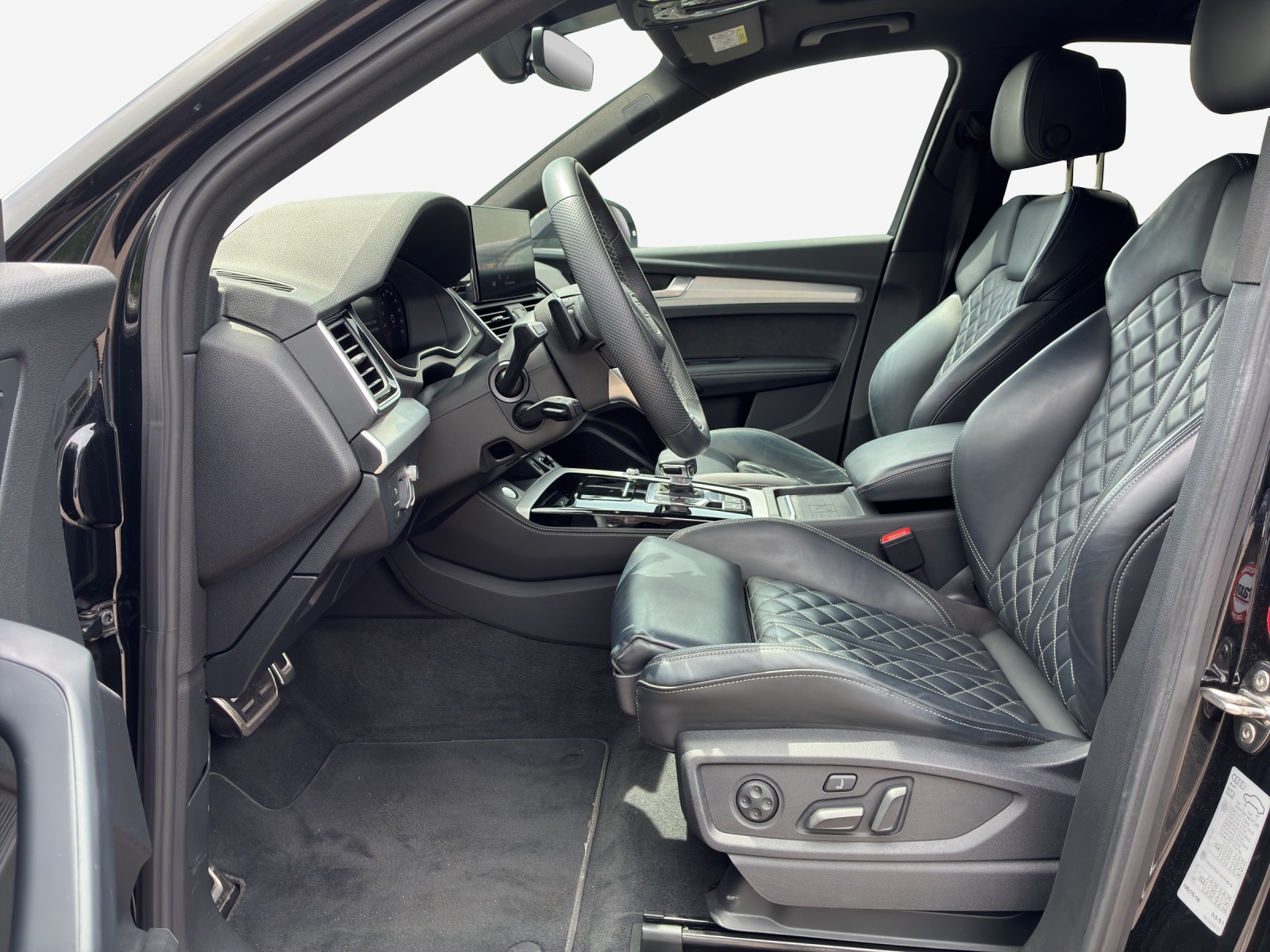 AUDI Q5 45 TFSI S-line quattro S-tronic-image-7