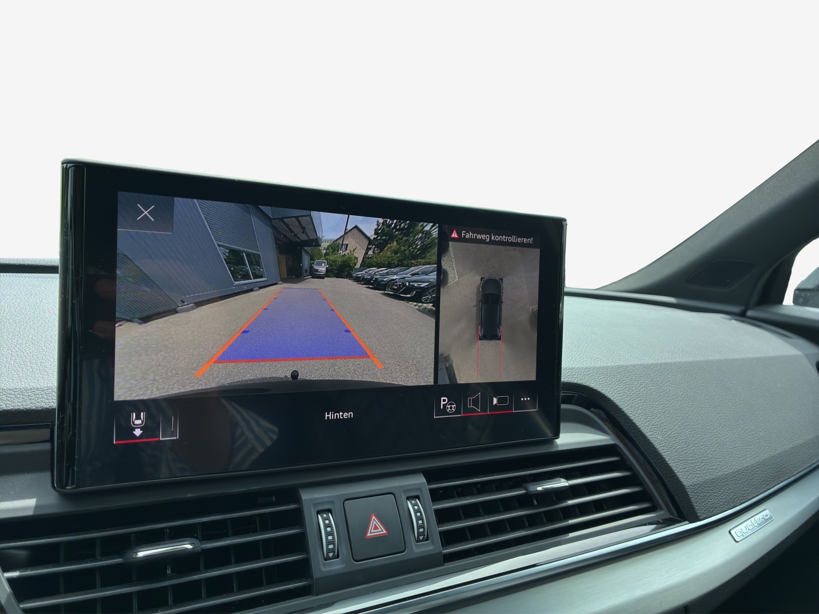 AUDI Q5 45 TFSI S-line quattro S-tronic-image-15