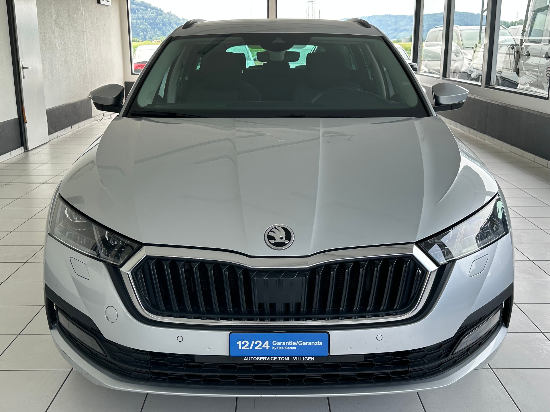 SKODA Octavia Combi 2.0 TDI DSG Style-image-1