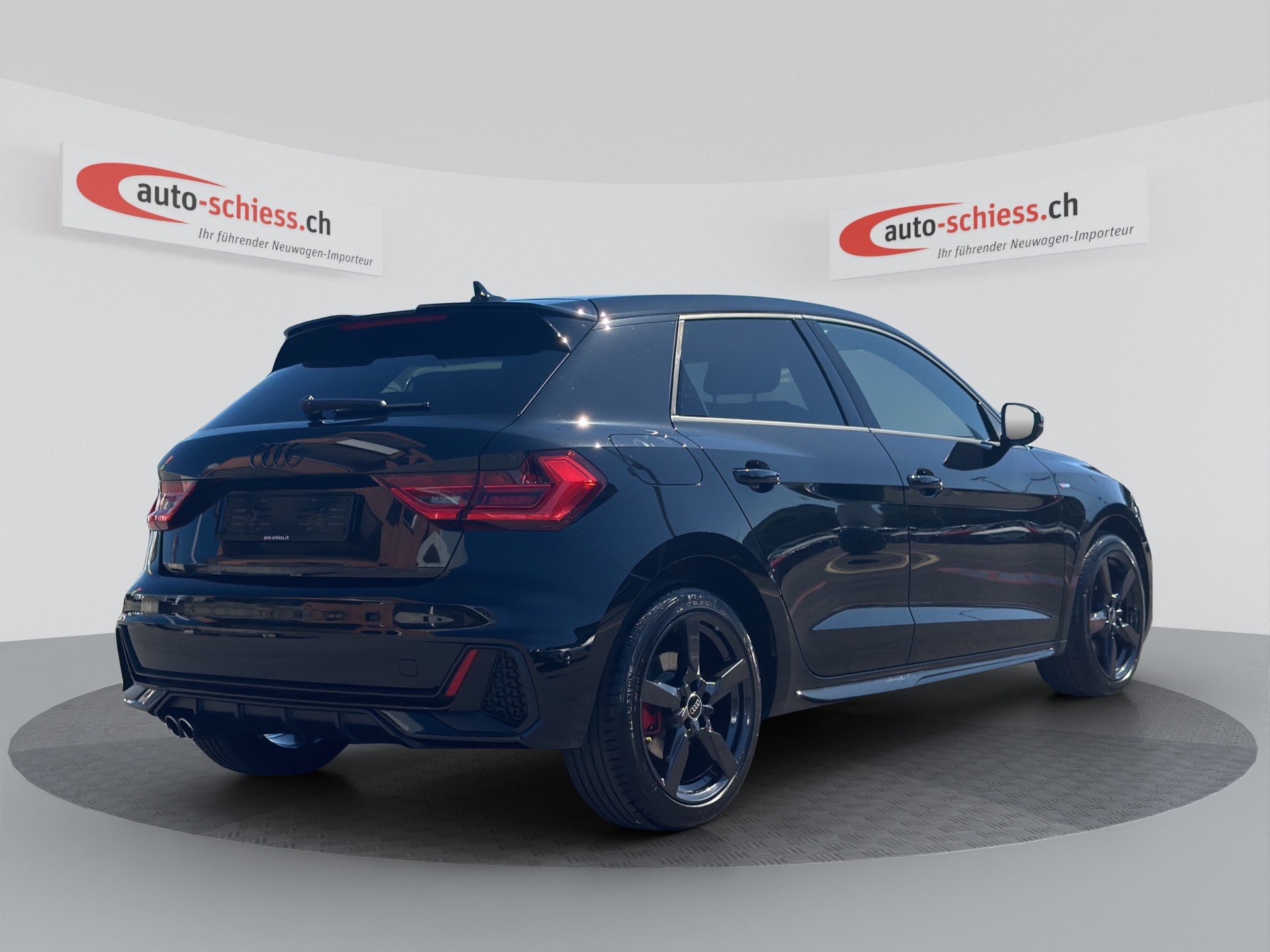 AUDI A1 Sportback 40 TFSI S Line Schwarz Optik S-tronic-image-4