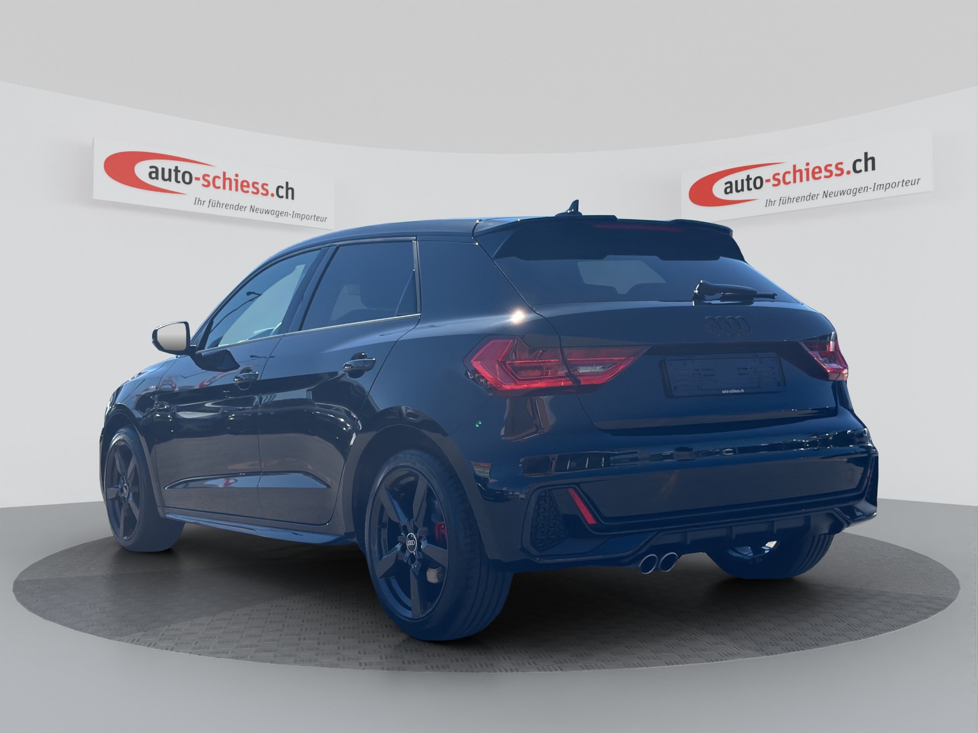 AUDI A1 Sportback 40 TFSI S Line Schwarz Optik S-tronic-image-2