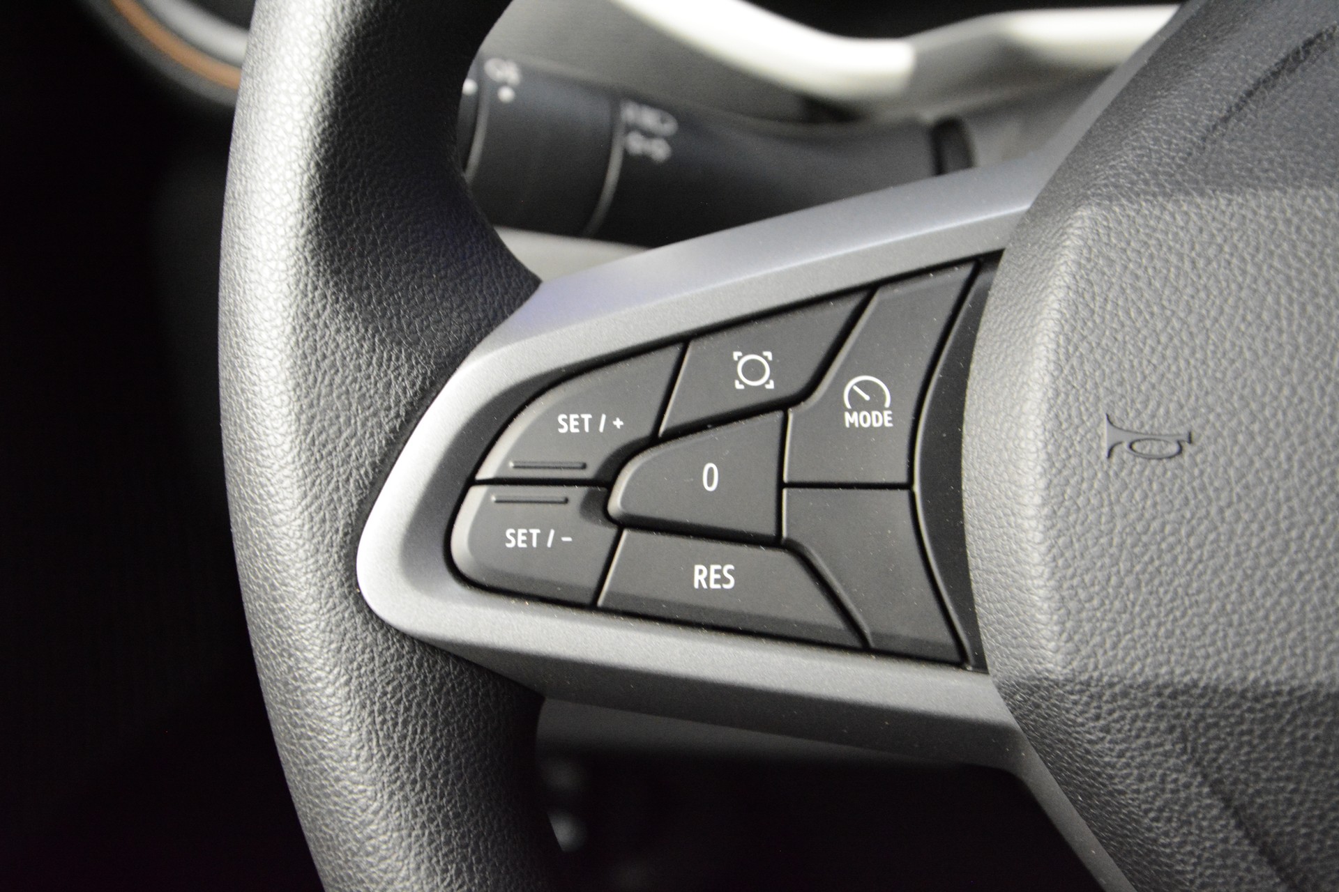 DACIA Spring Extreme *CCS-Ladeanschluss*-image-12