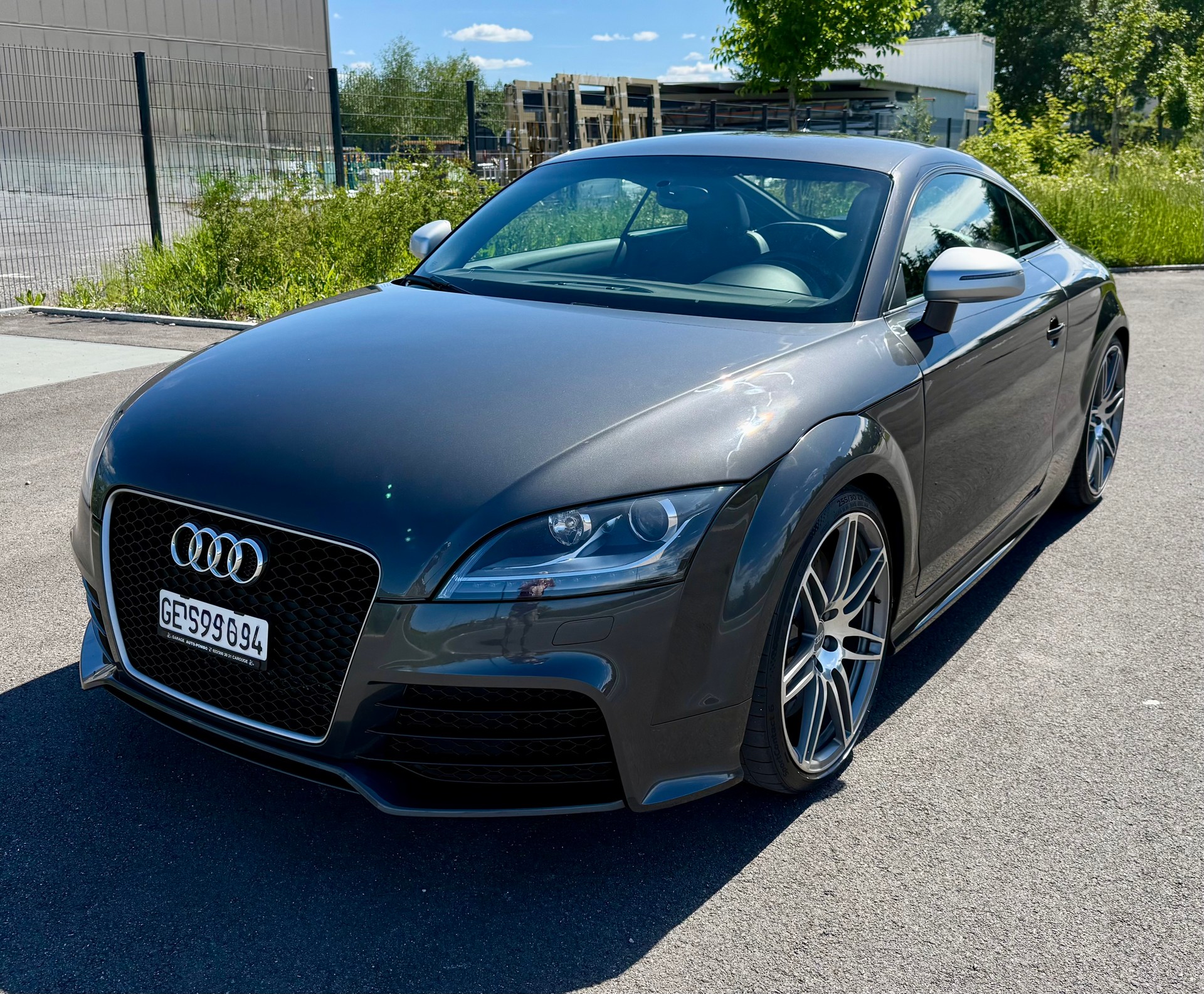 AUDI TT RS-image-0