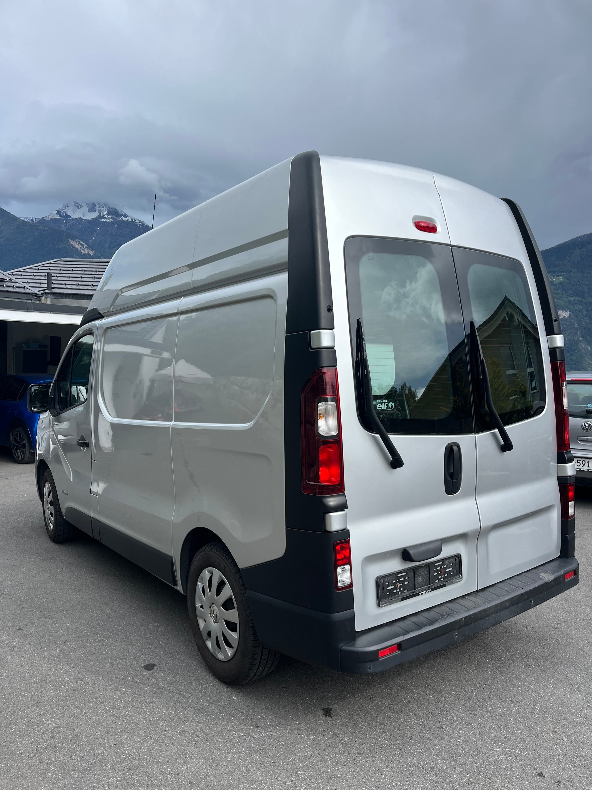 RENAULT 1.6 dCi 125 TwinTurbo Business L1H2-image-2