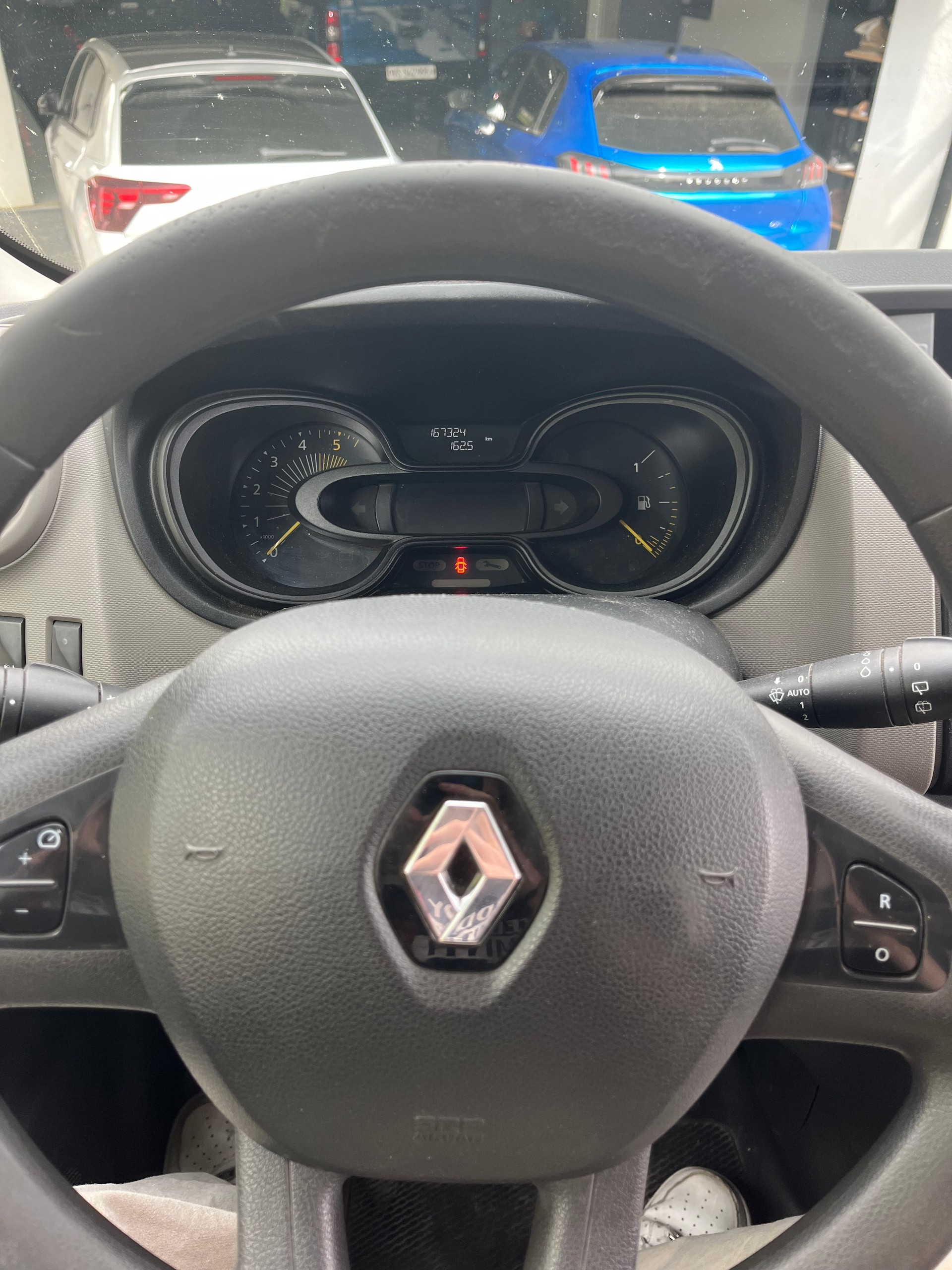 RENAULT 1.6 dCi 125 TwinTurbo Business L1H2-image-5