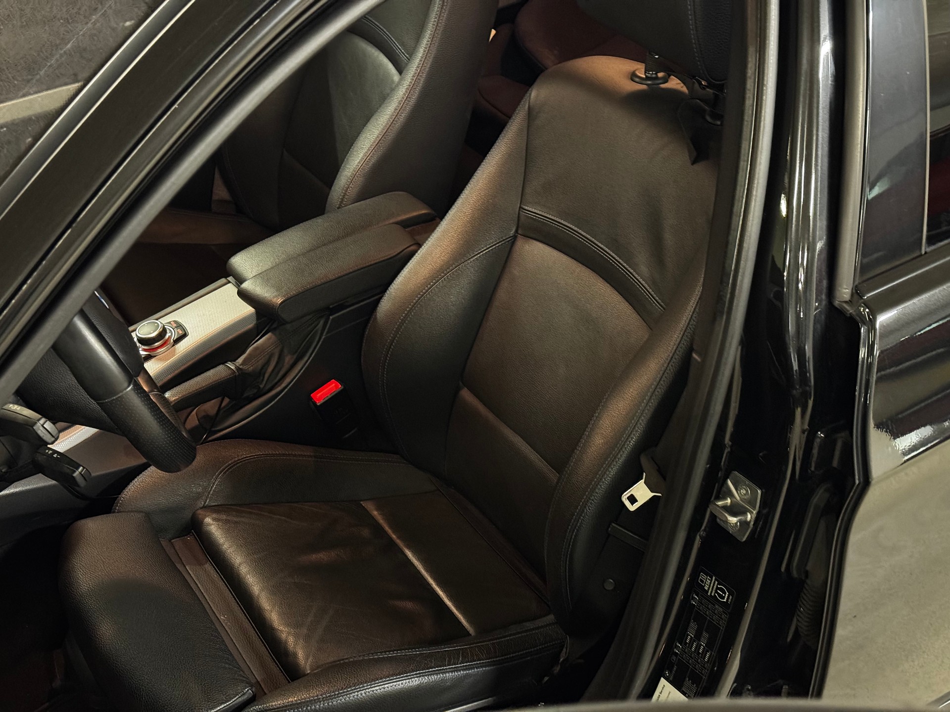 BMW 320d xDrive-image-3