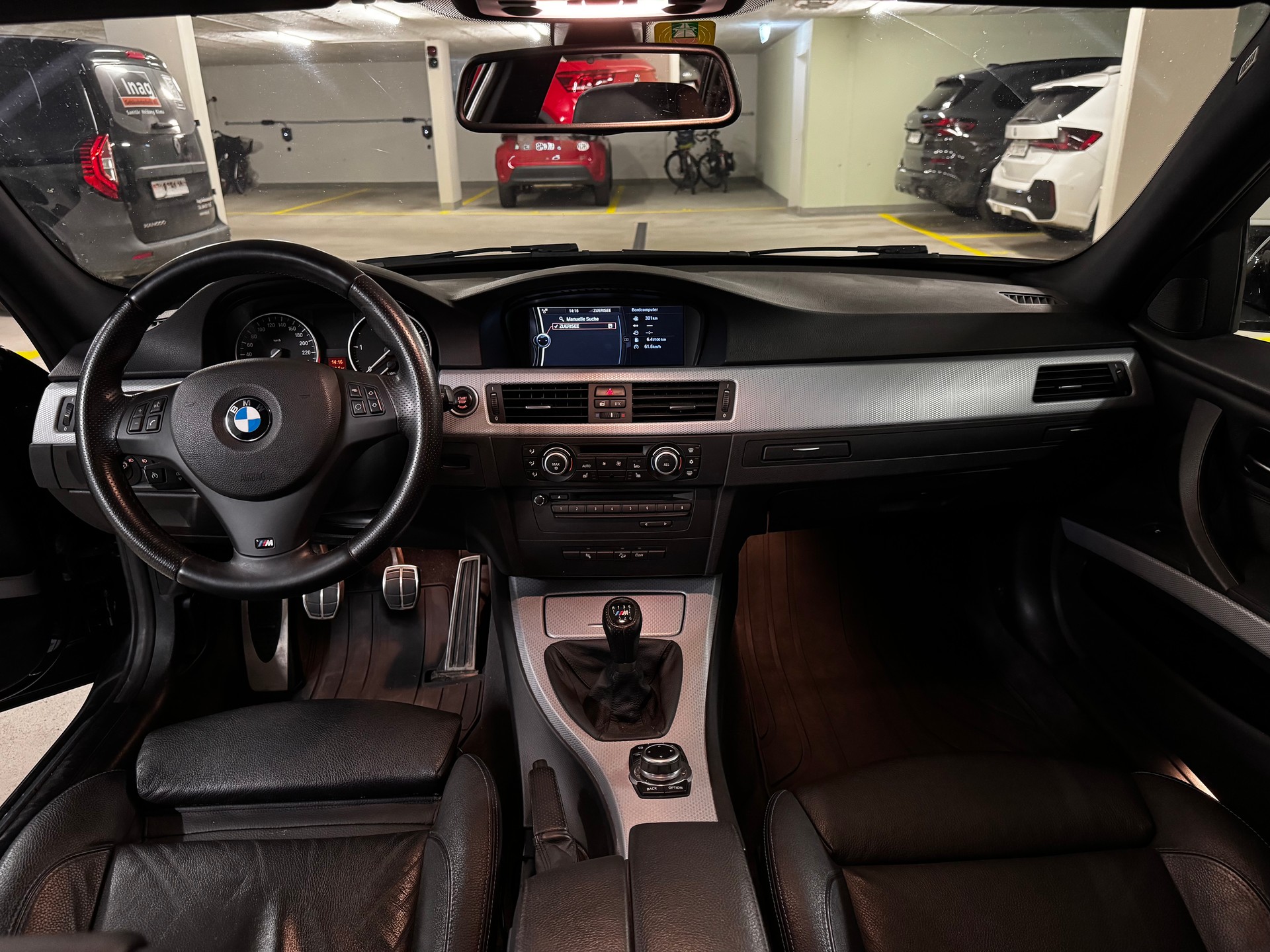 BMW 320d xDrive-image-4