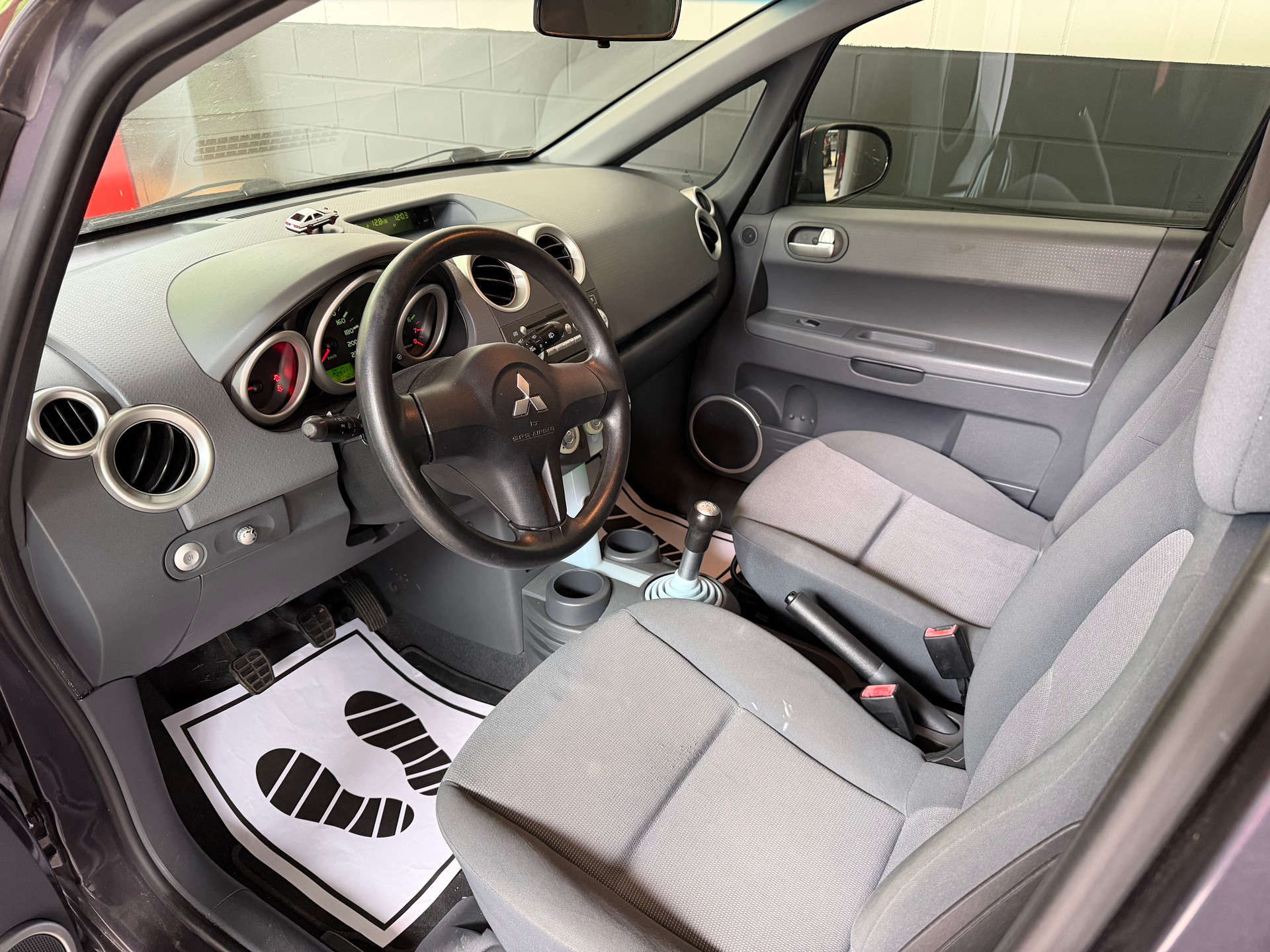 MITSUBISHI Colt 1.3 16V Invite //NEU AB MFK!-image-10