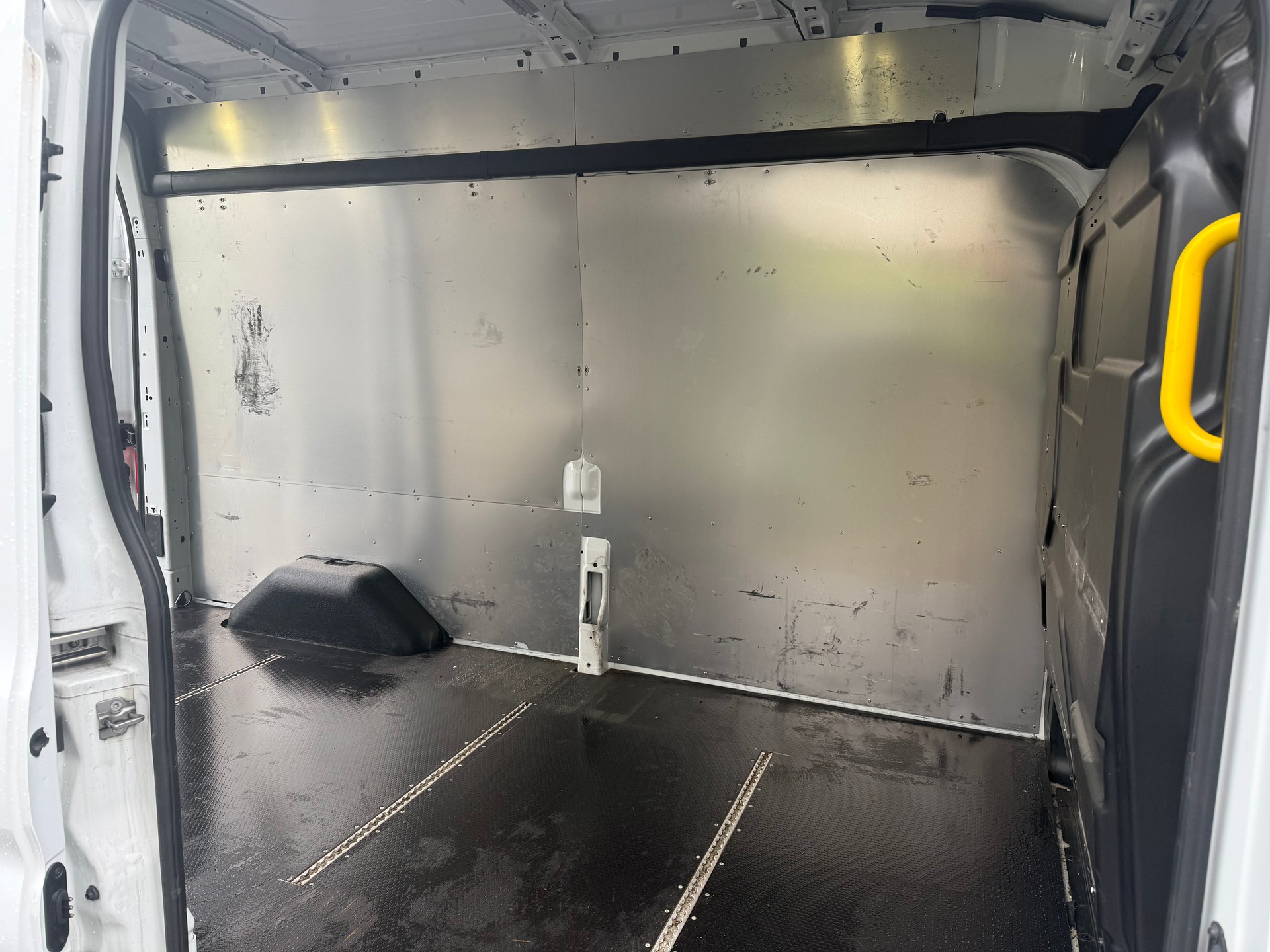 FORD Transit Van 350 L3H2 Trend RWD-image-8