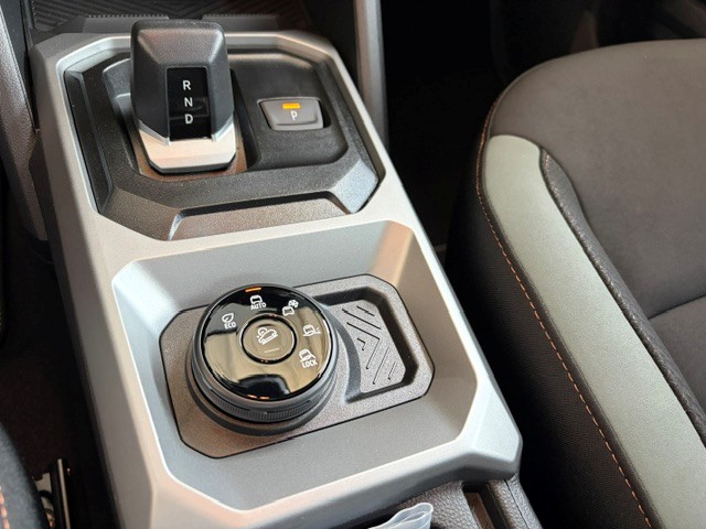 DACIA Duster HEV 155 Extreme-image-15