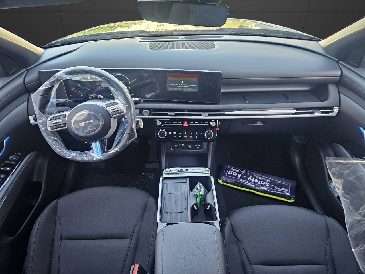 HYUNDAI Tucson 1.6 T-GDi HEV Origo Blackline 4WD-image-4