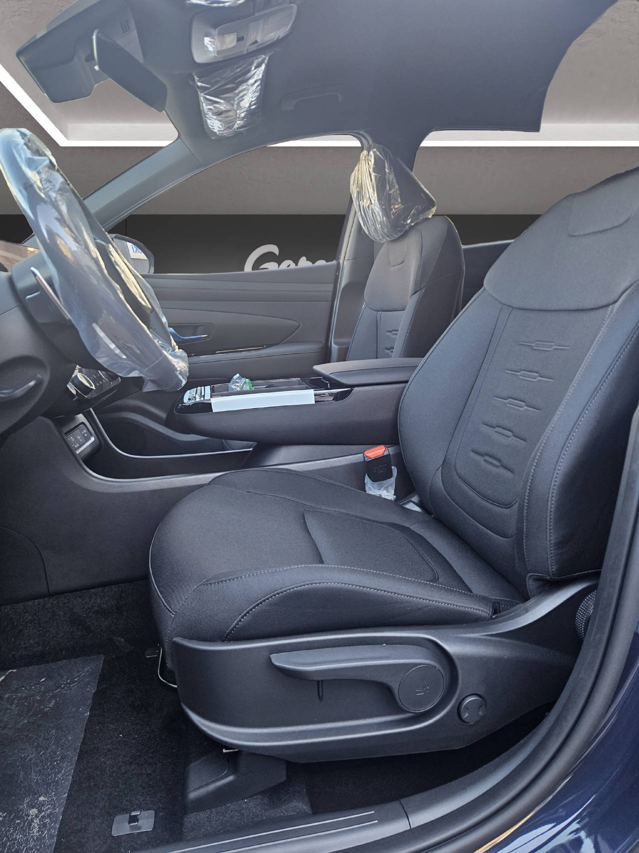 HYUNDAI Tucson 1.6 T-GDi HEV Origo Blackline 4WD-image-2