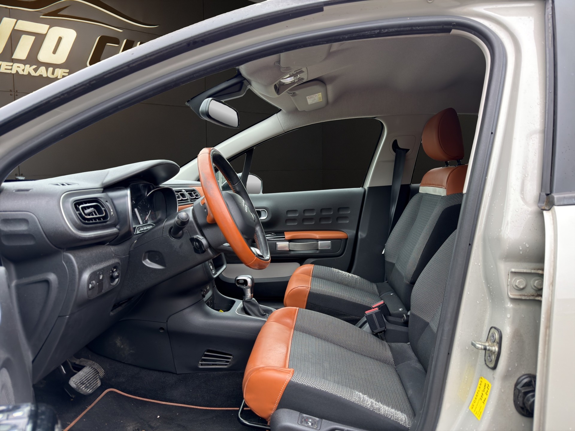 CITROEN C3 1.2i PureTech Feel EAT-image-9
