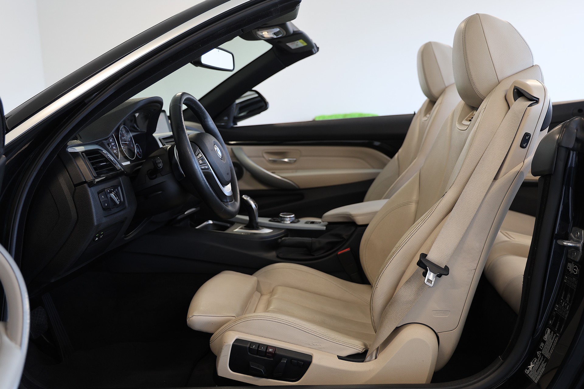 BMW 435i Cabriolet xDrive Sport Line Steptronic-image-6