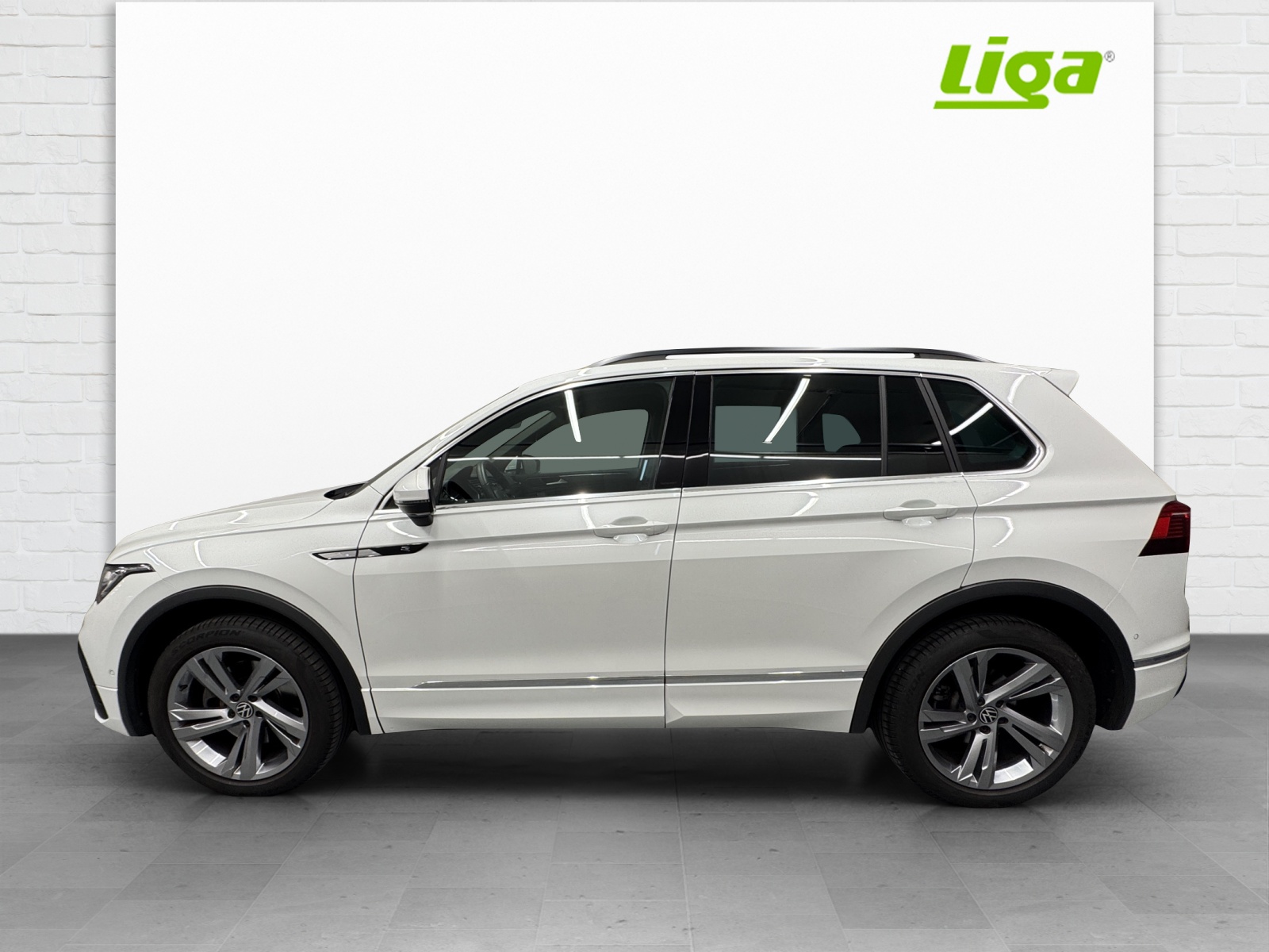VW Tiguan 2.0 TDI SCR R-Line DSG-image-2