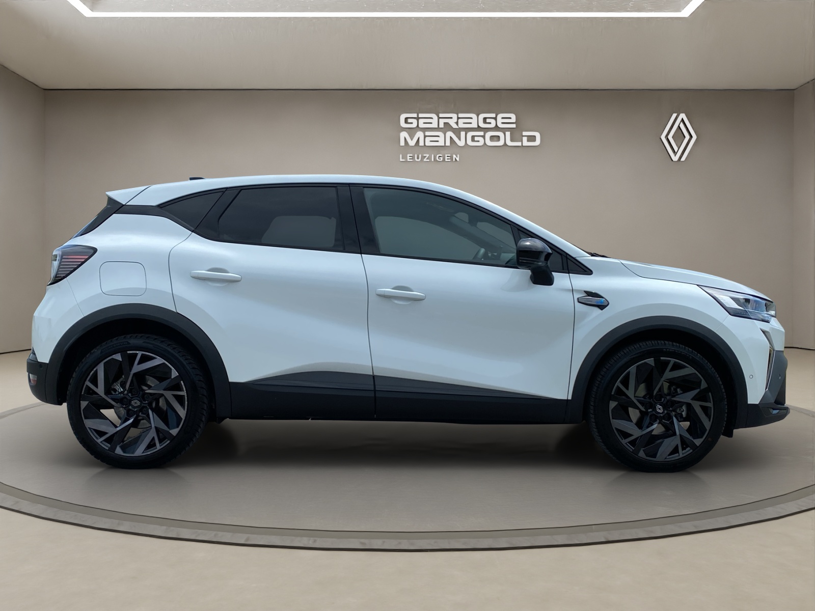 RENAULT Captur 1.3 TCe Esprit Alpine EDC-image-5