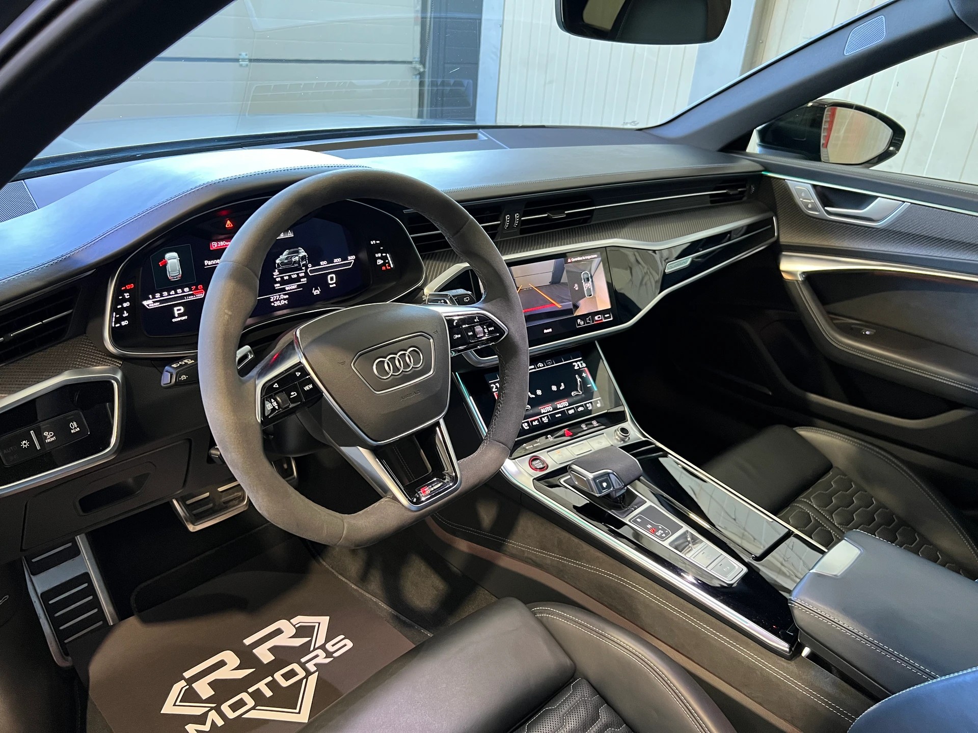 AUDI RS6 Avant 4.0 TFSI V8 quattro-image-12