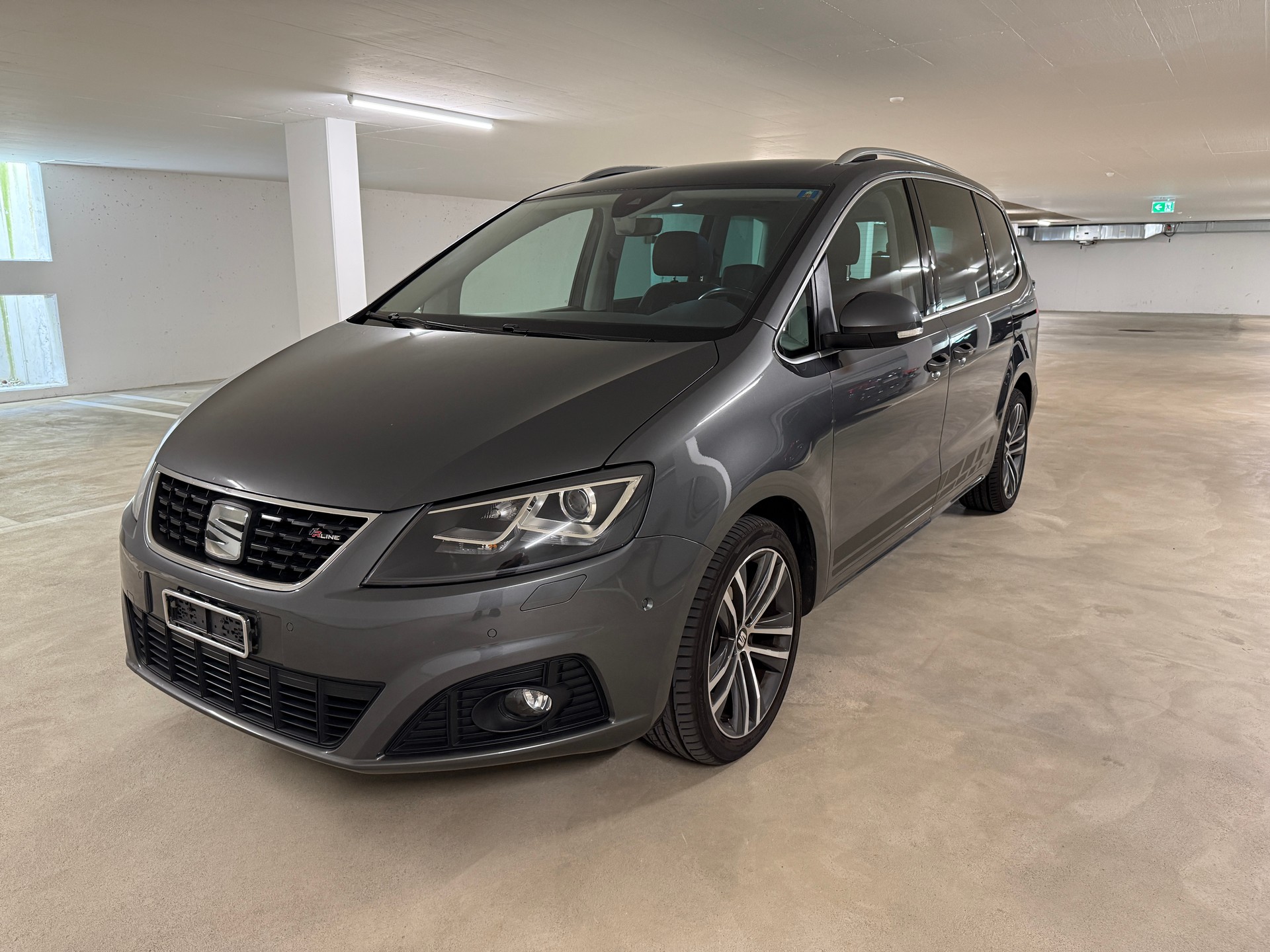 SEAT Alhambra 2.0 TDI 4Drive SWISS FR-image-0