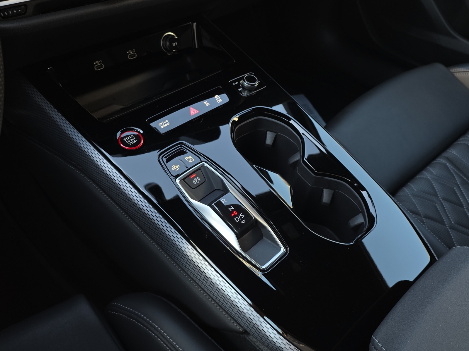 AUDI S5 Avant TFSI quattro S tronic-image-11