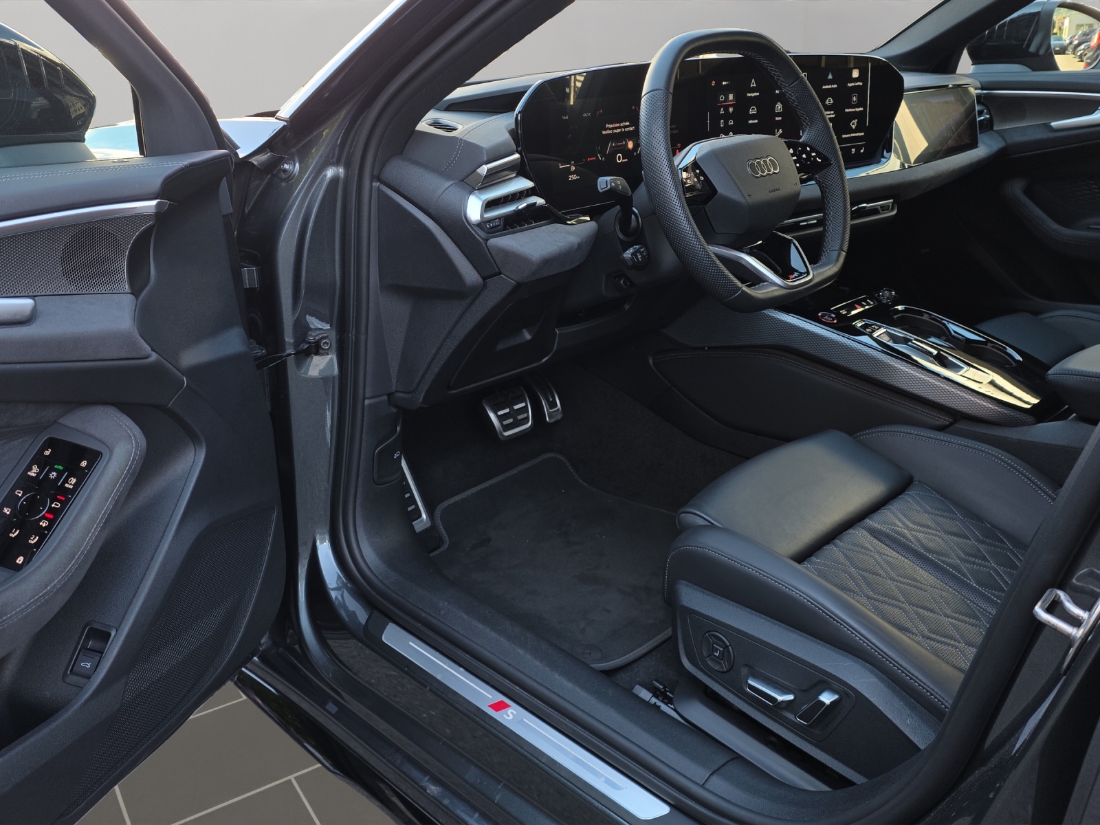 AUDI S5 Avant TFSI quattro S tronic-image-4