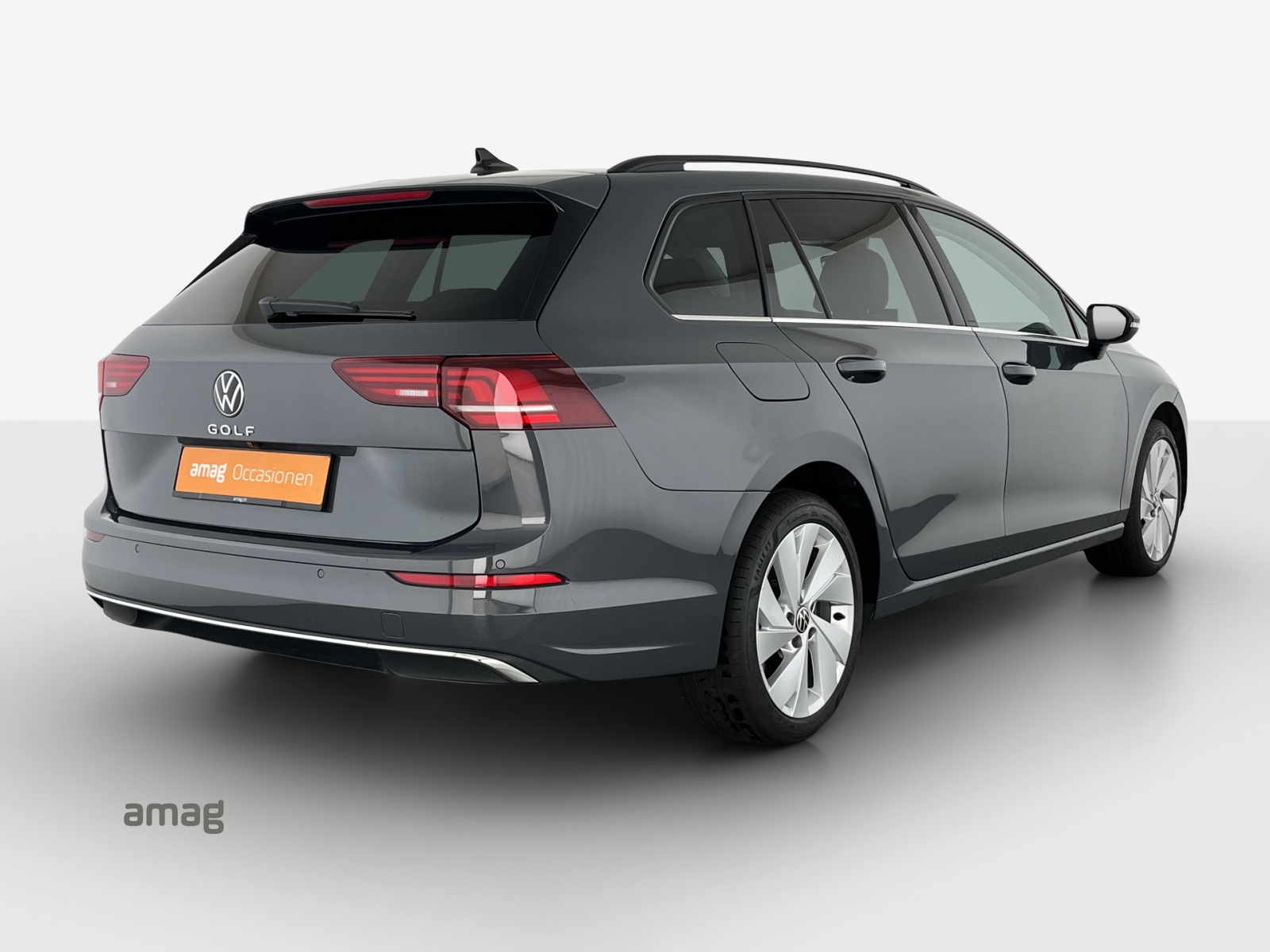 VW Golf Variant 2.0 TDI Style DSG-image-4
