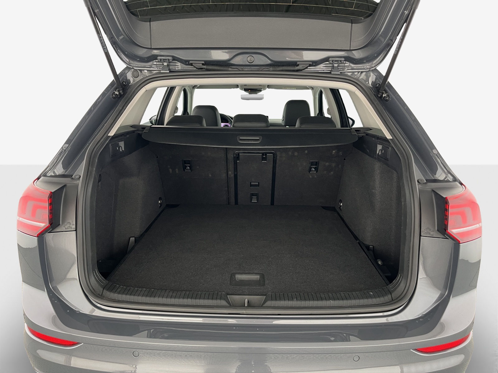 VW Golf Variant 2.0 TDI Style DSG-image-12