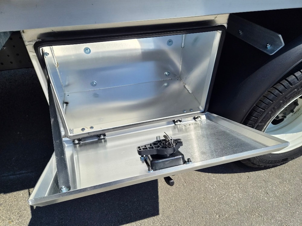 ISUZU M21 T F-image-16