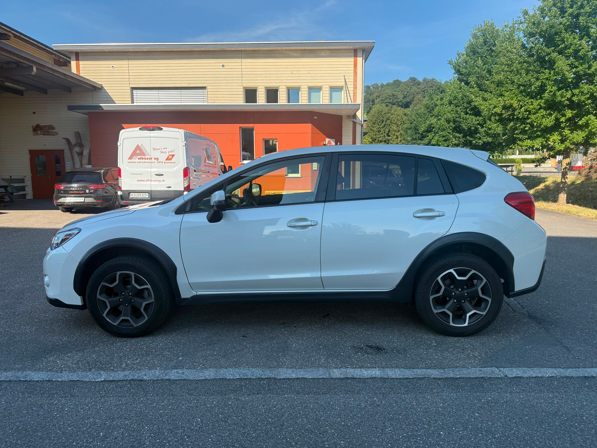 SUBARU XV 2.0 Swiss Two AWD-image-6