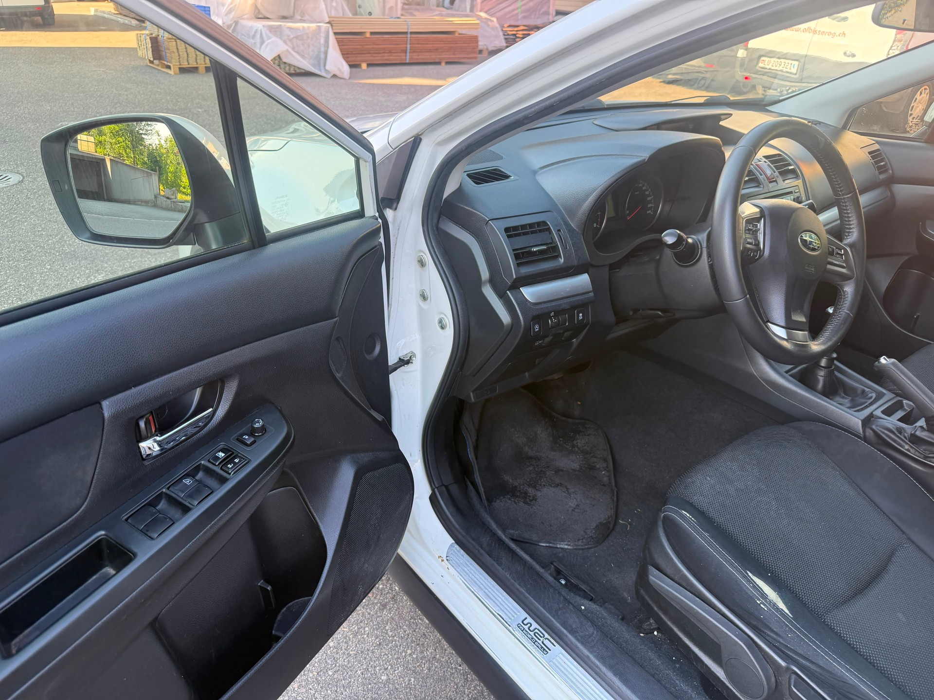 SUBARU XV 2.0 Swiss Two AWD-image-11