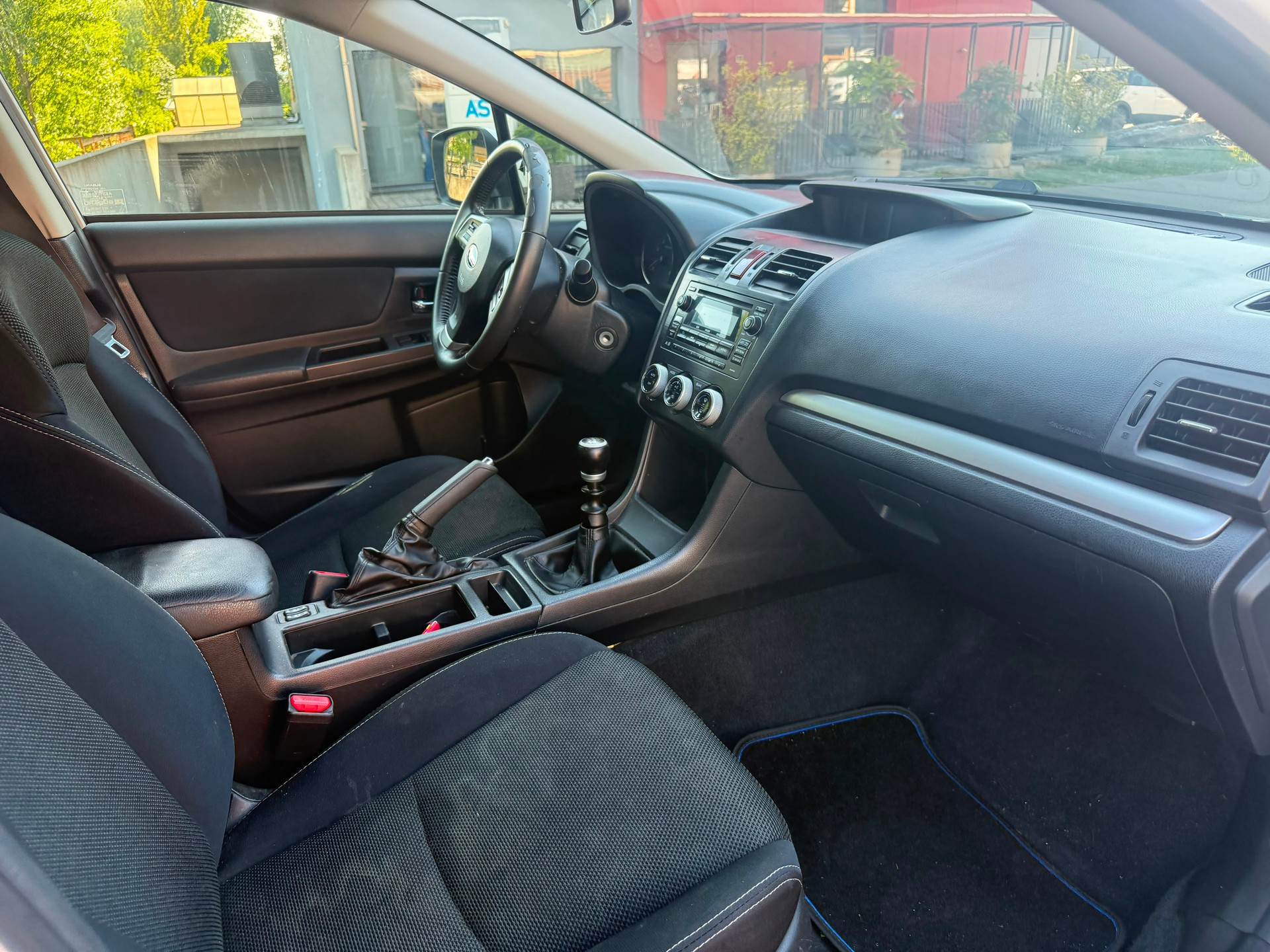 SUBARU XV 2.0 Swiss Two AWD-image-16