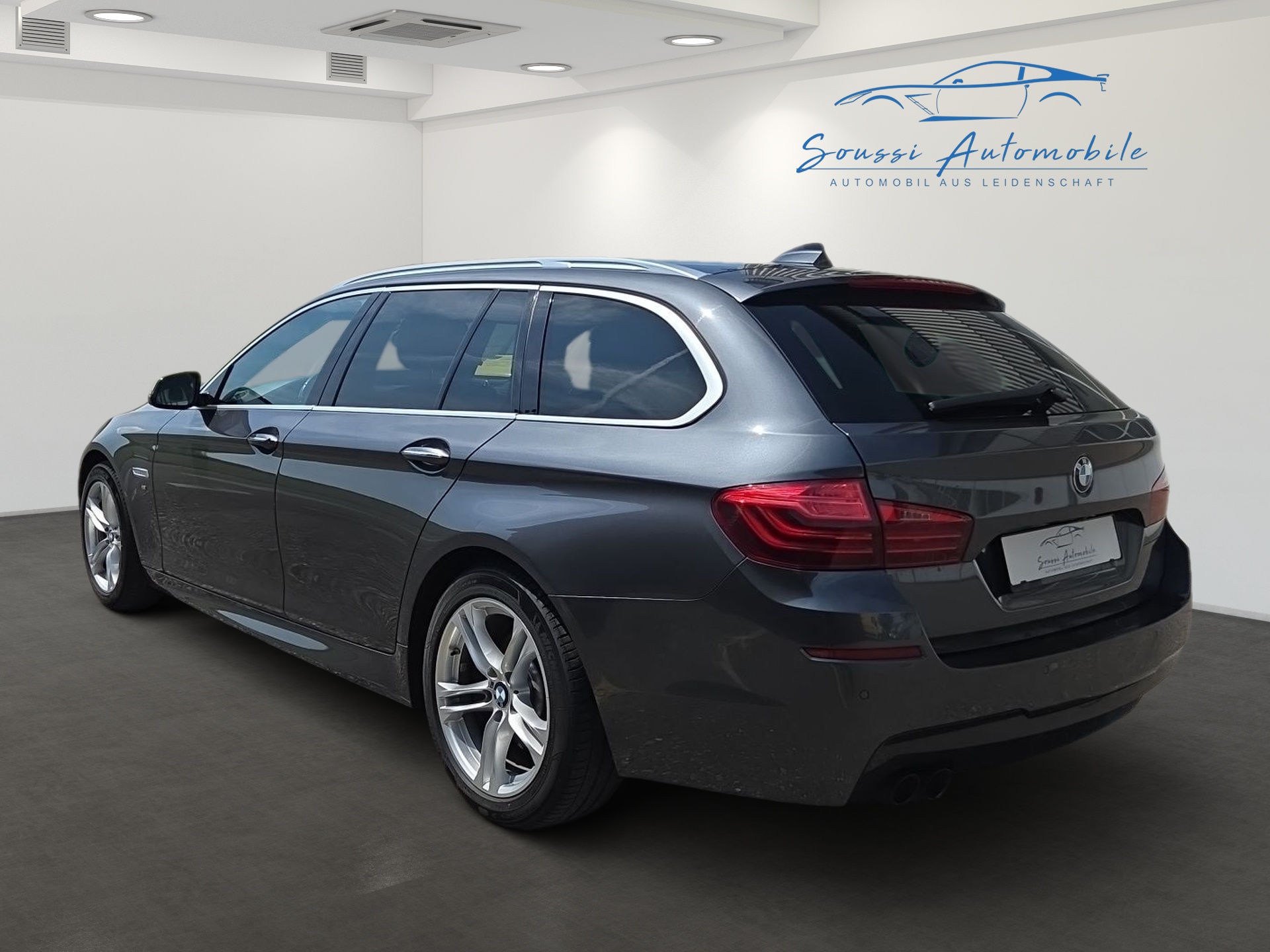 BMW 520d Touring xDrive Steptronic-image-3