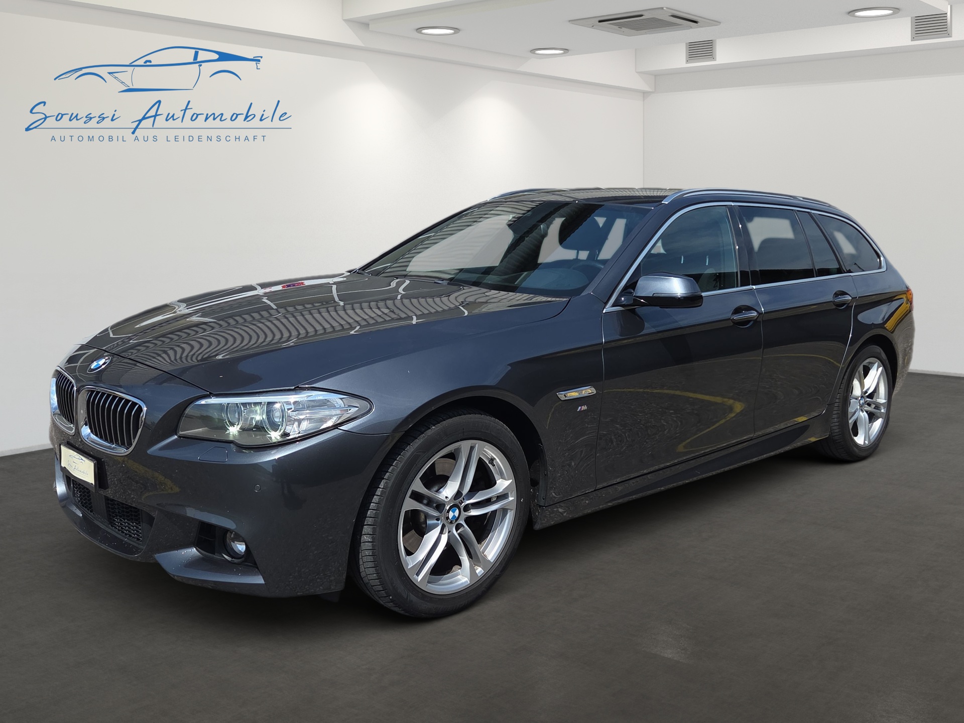 BMW 520d Touring xDrive Steptronic-image-0