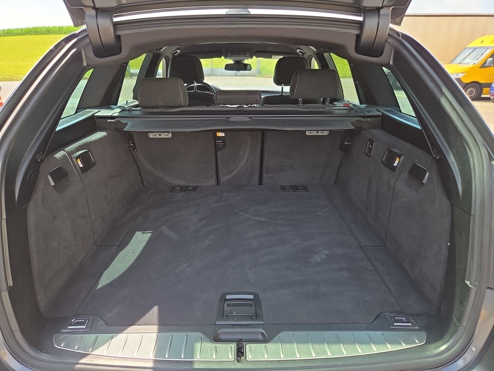 BMW 520d Touring xDrive Steptronic-image-12