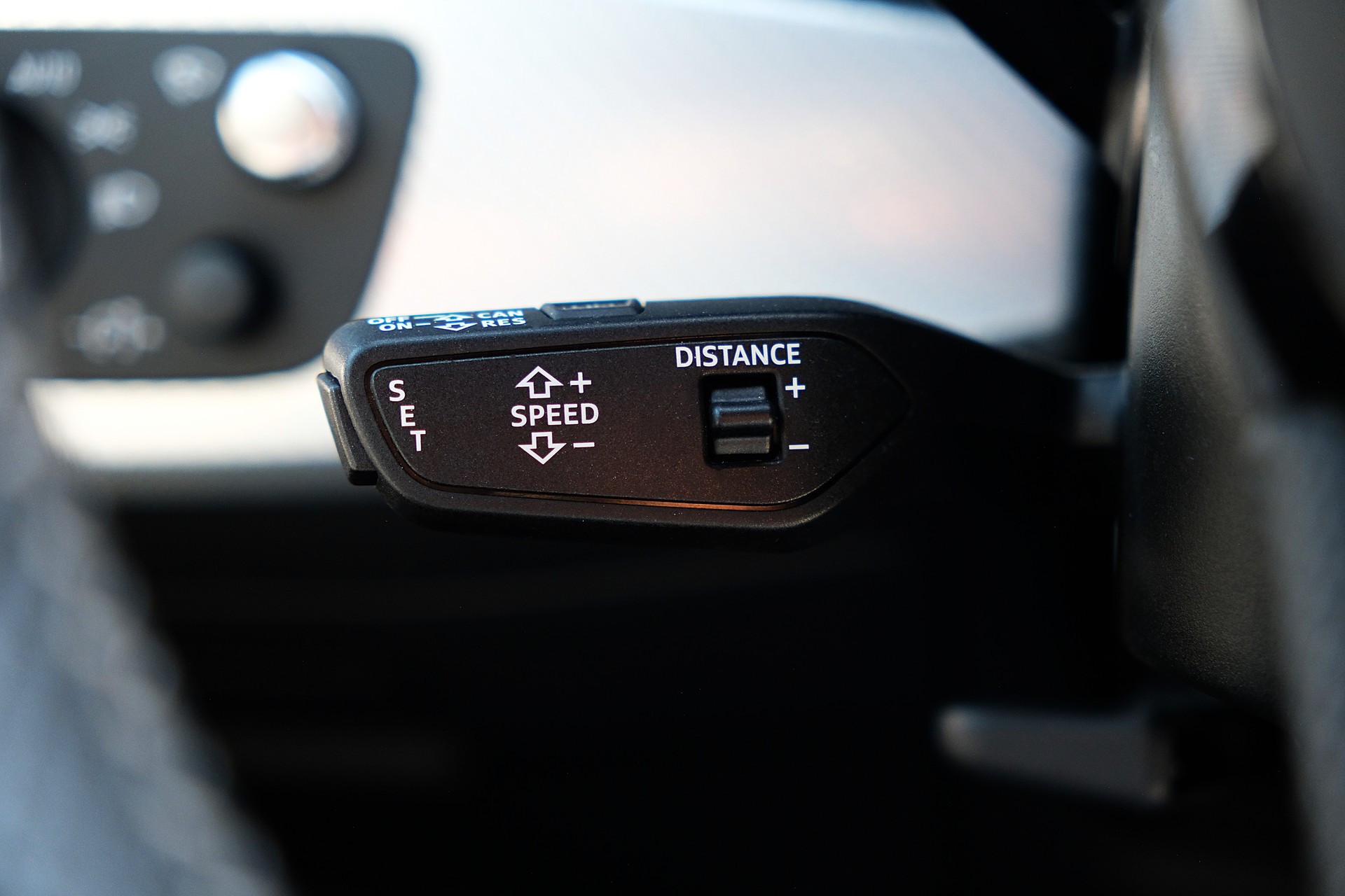 AUDI RS4 Avant 2.9 TFSI quattro tiptronic-image-26