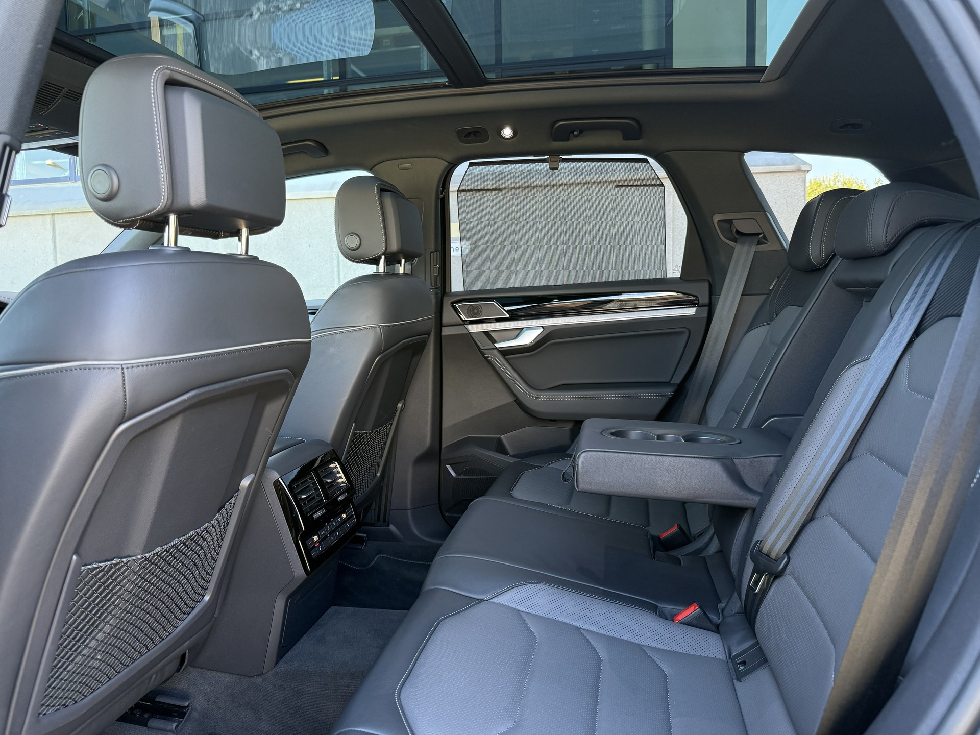 VW Touareg 4.0 V8 TDI R-Line Tiptronic-image-9