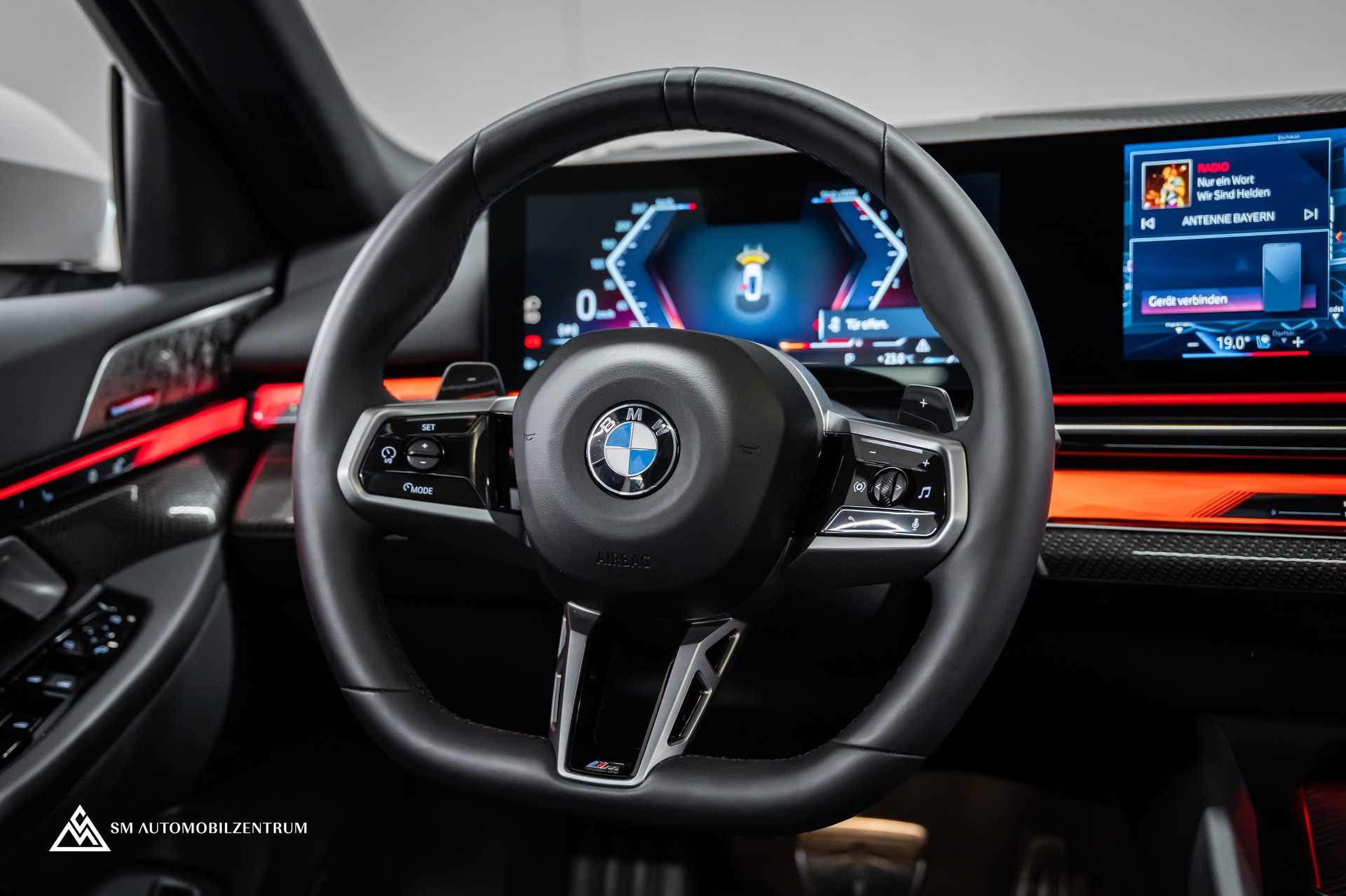 BMW 540d xDrive 48V M Sport / Panorama / Head-Up / Bowers&Wilkins / Sitzbelüftung-image-27