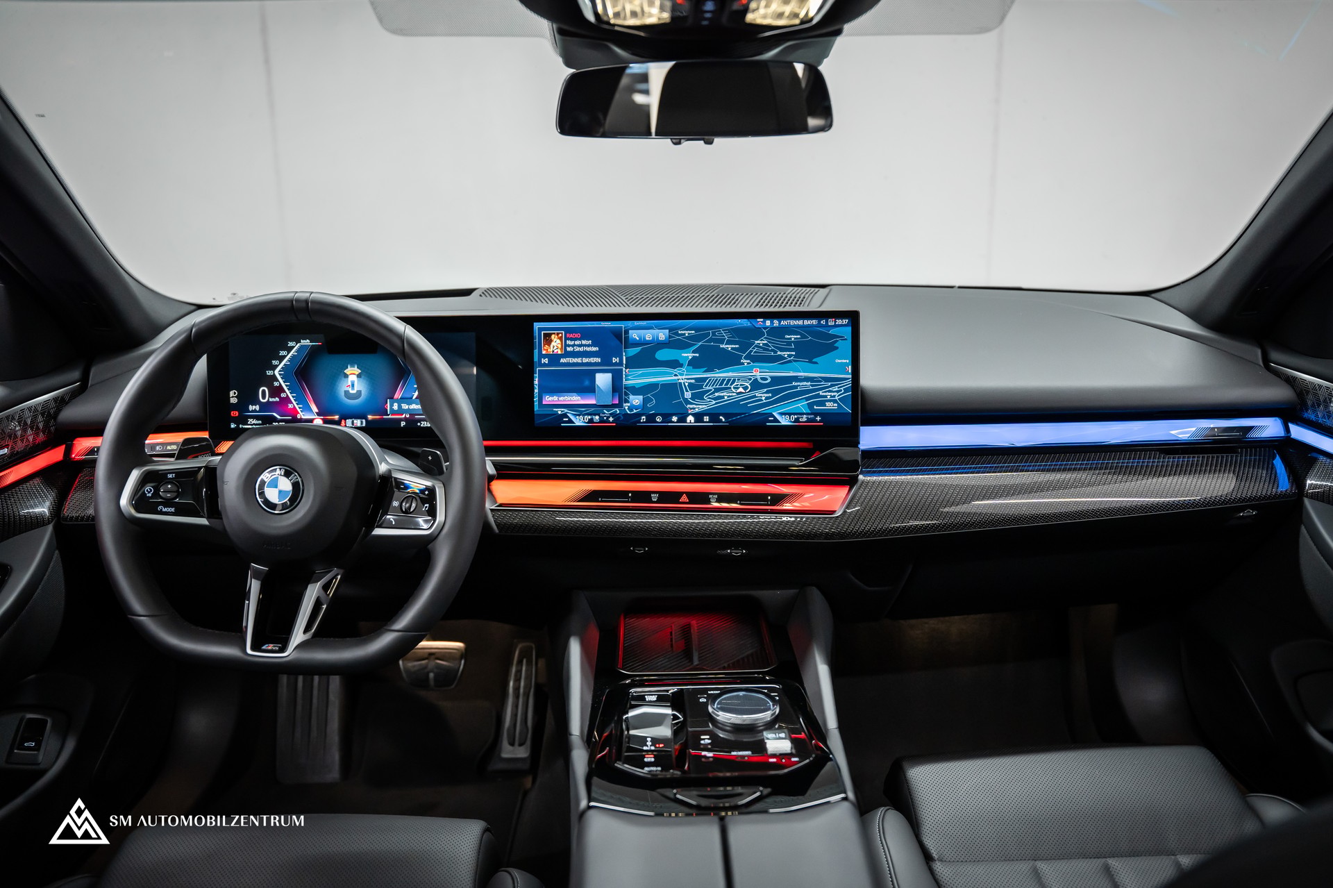 BMW 540d xDrive 48V M Sport / Panorama / Head-Up / Bowers&Wilkins / Sitzbelüftung-image-15