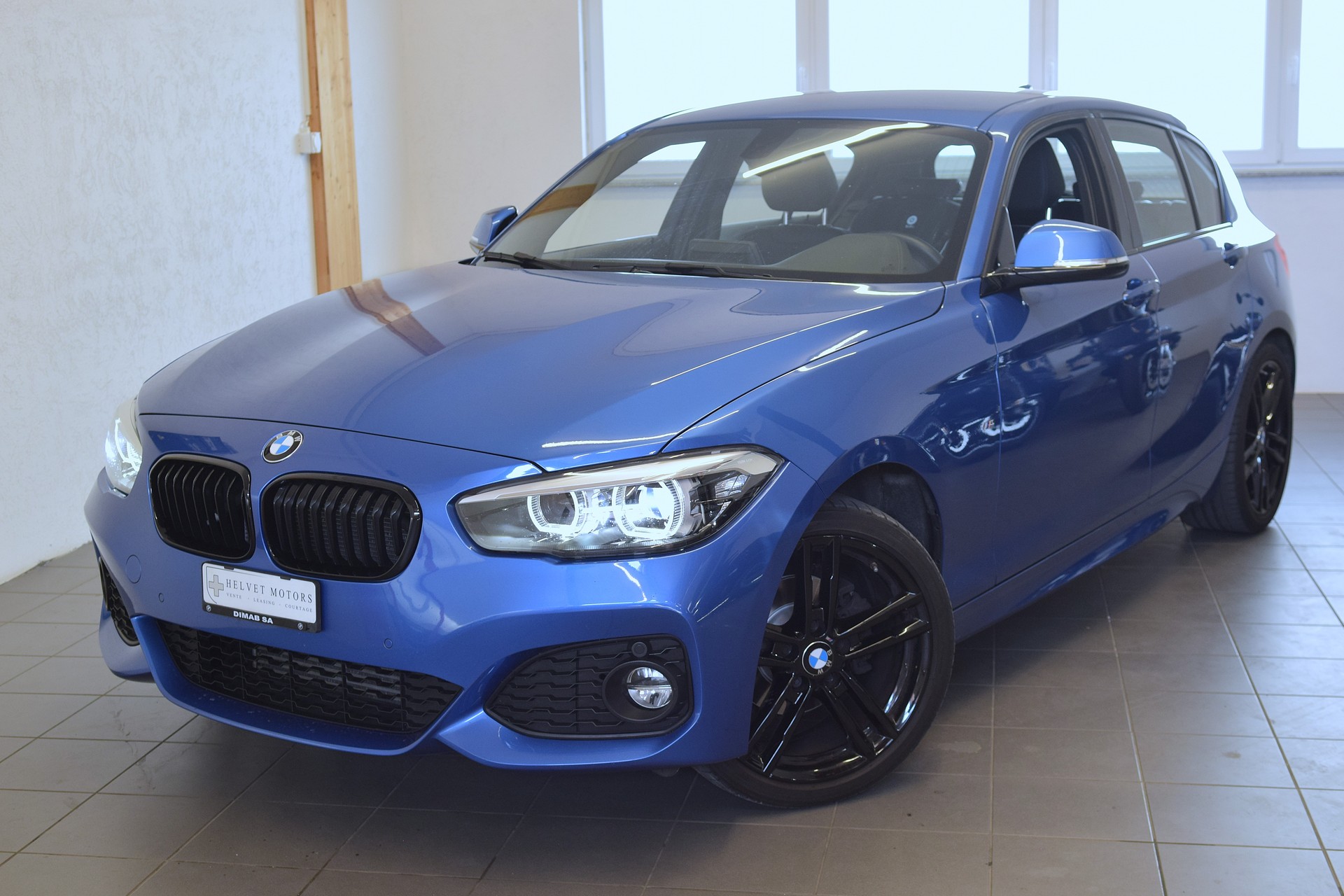 BMW 118i Edition Sport Line-image-0