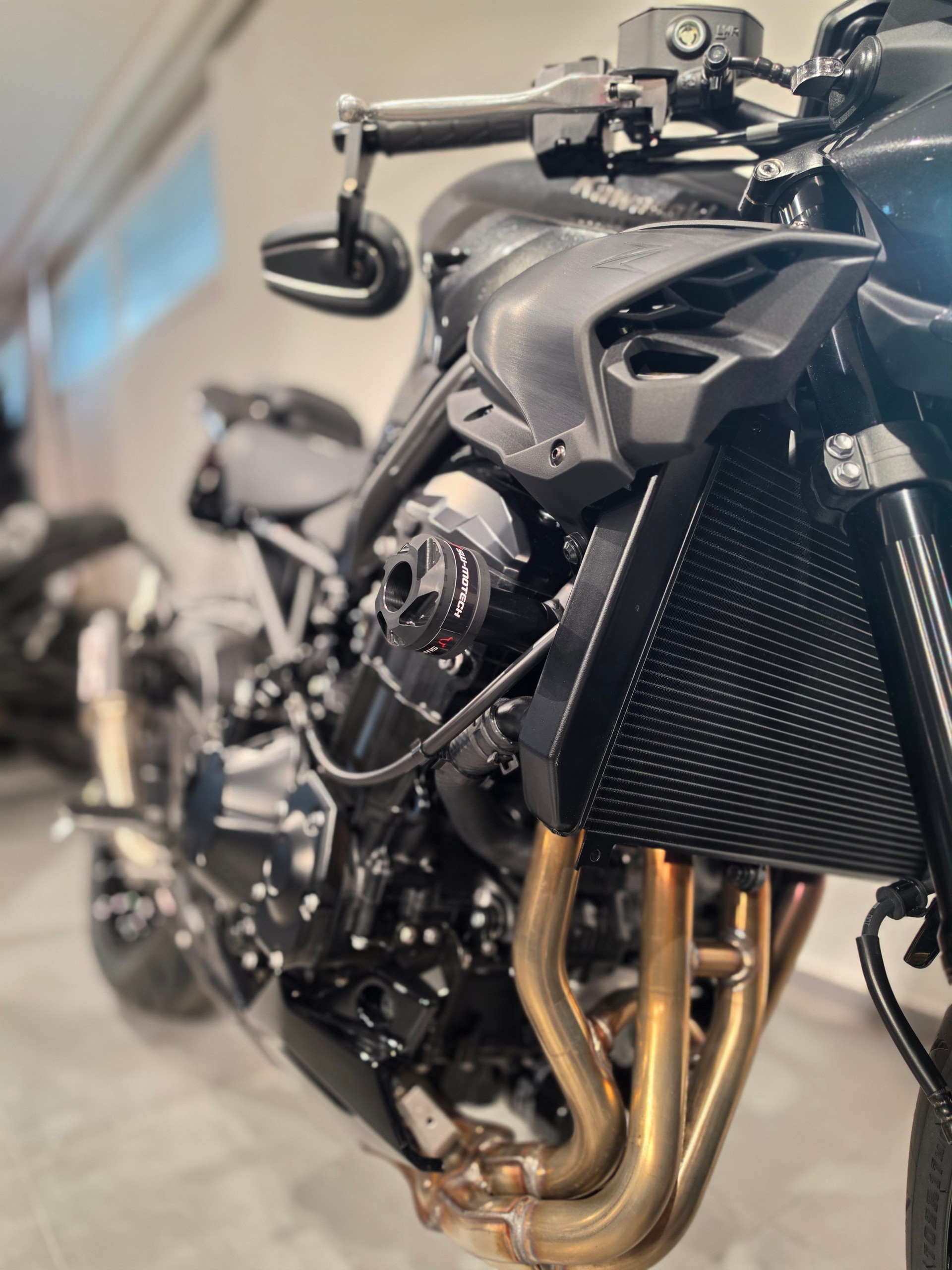 KAWASAKI Z 900 (70kW)-showroom-element-3