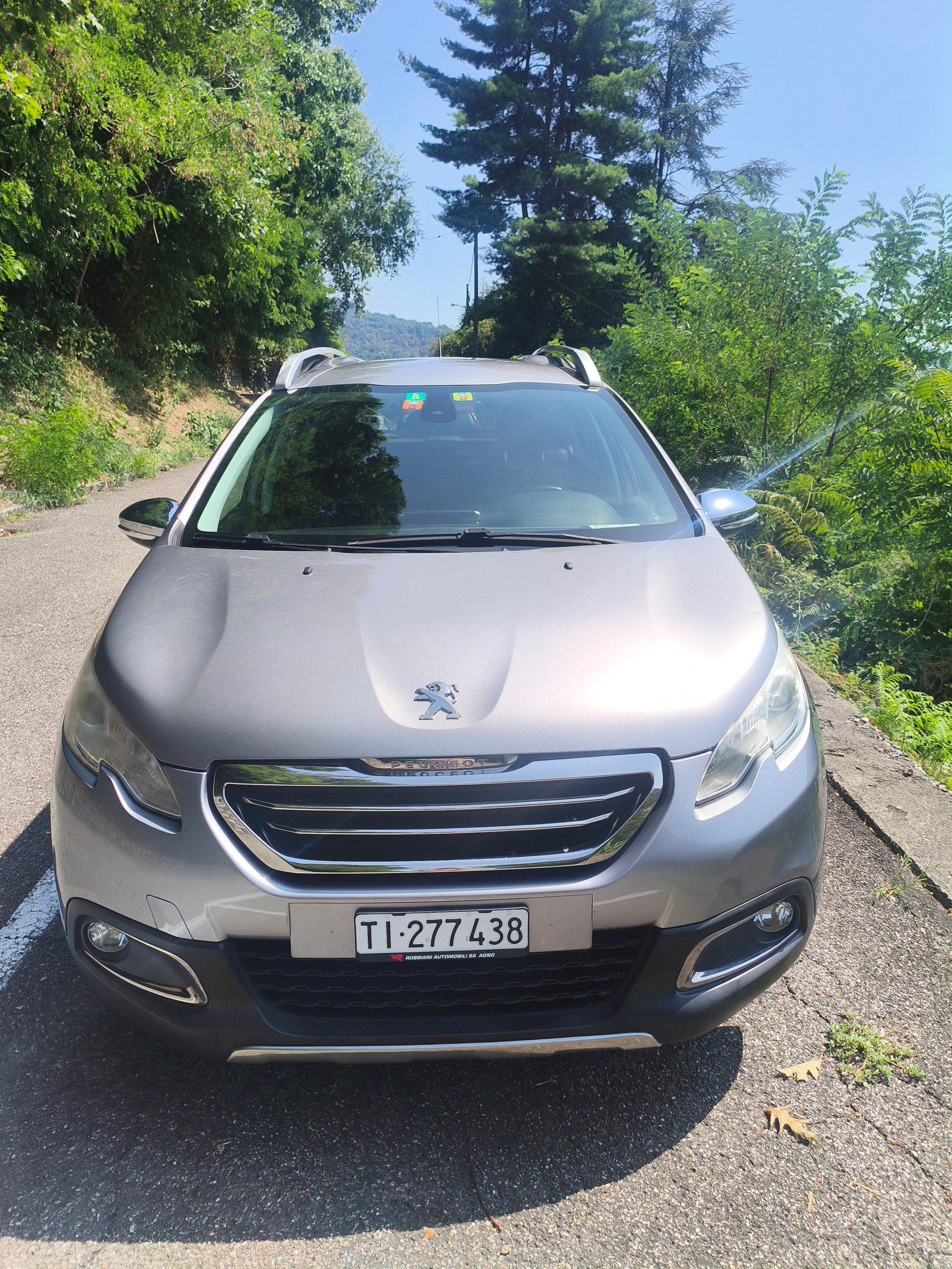 PEUGEOT 1.6 VTi Allure-image-0