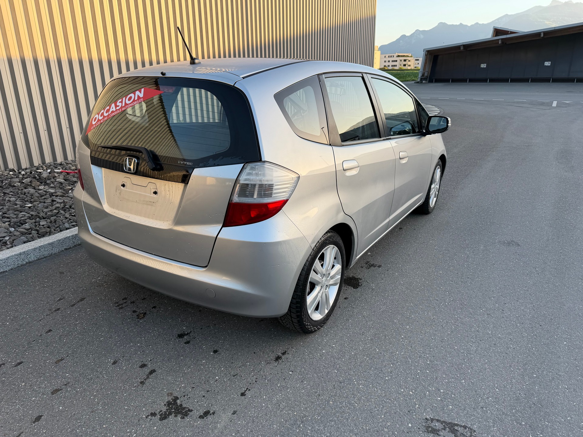 HONDA Jazz 1.3i Hybrid Comfort CVT-image-5