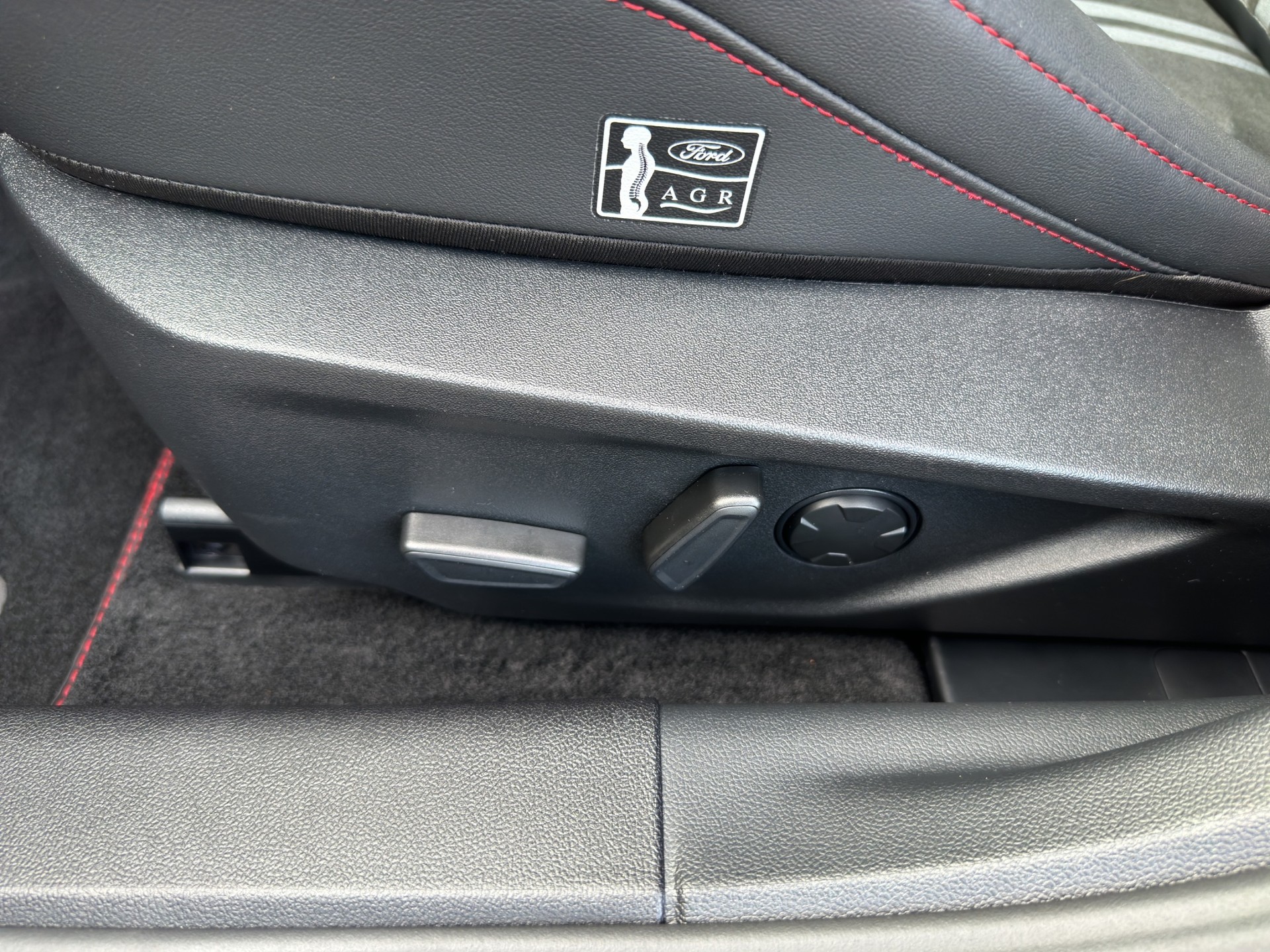 FORD Focus 2.3 ST X Automat Panoramadach-image-15