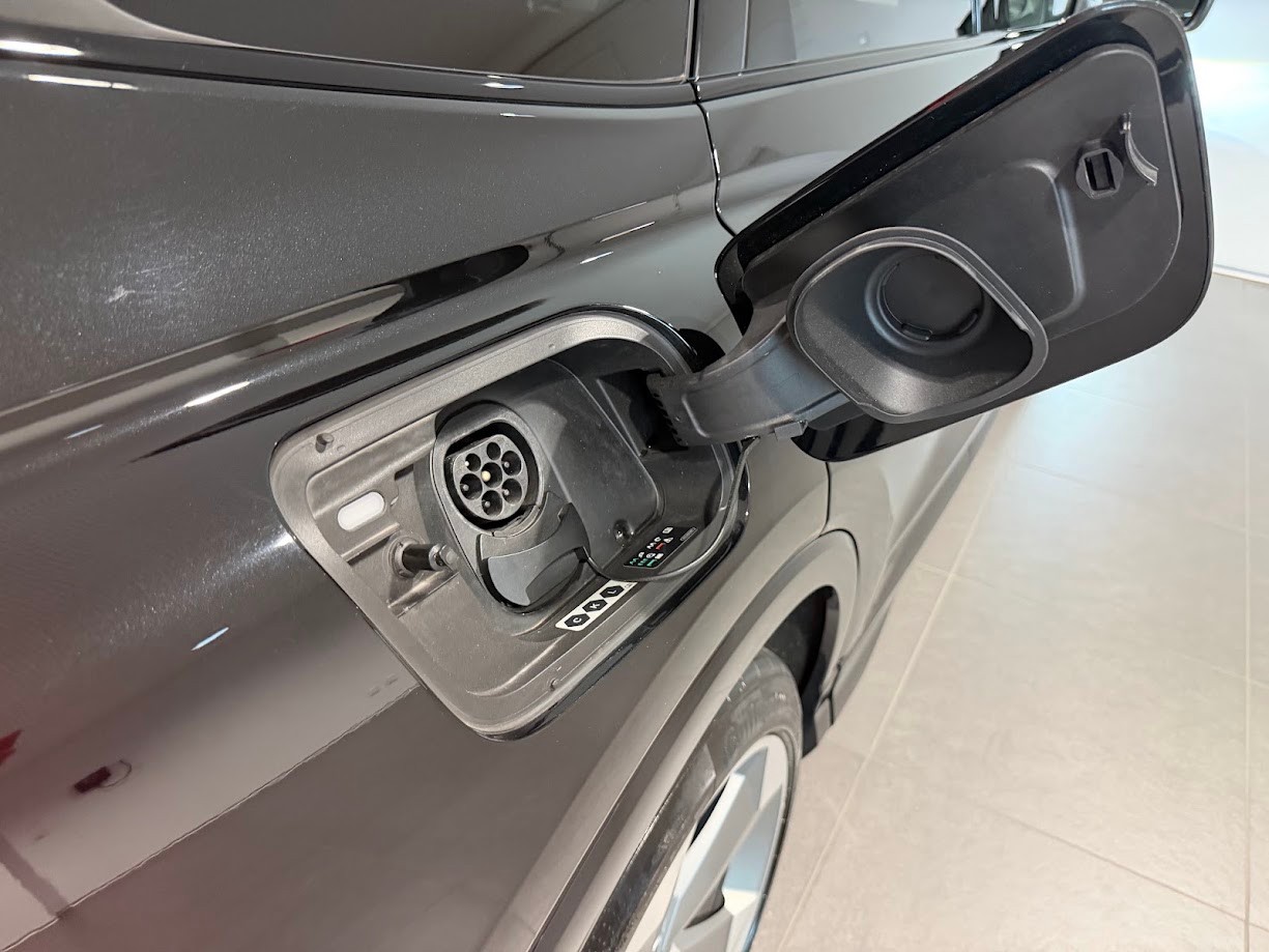 AUDI Q4 Sportback e-tron 50 quattro-image-12